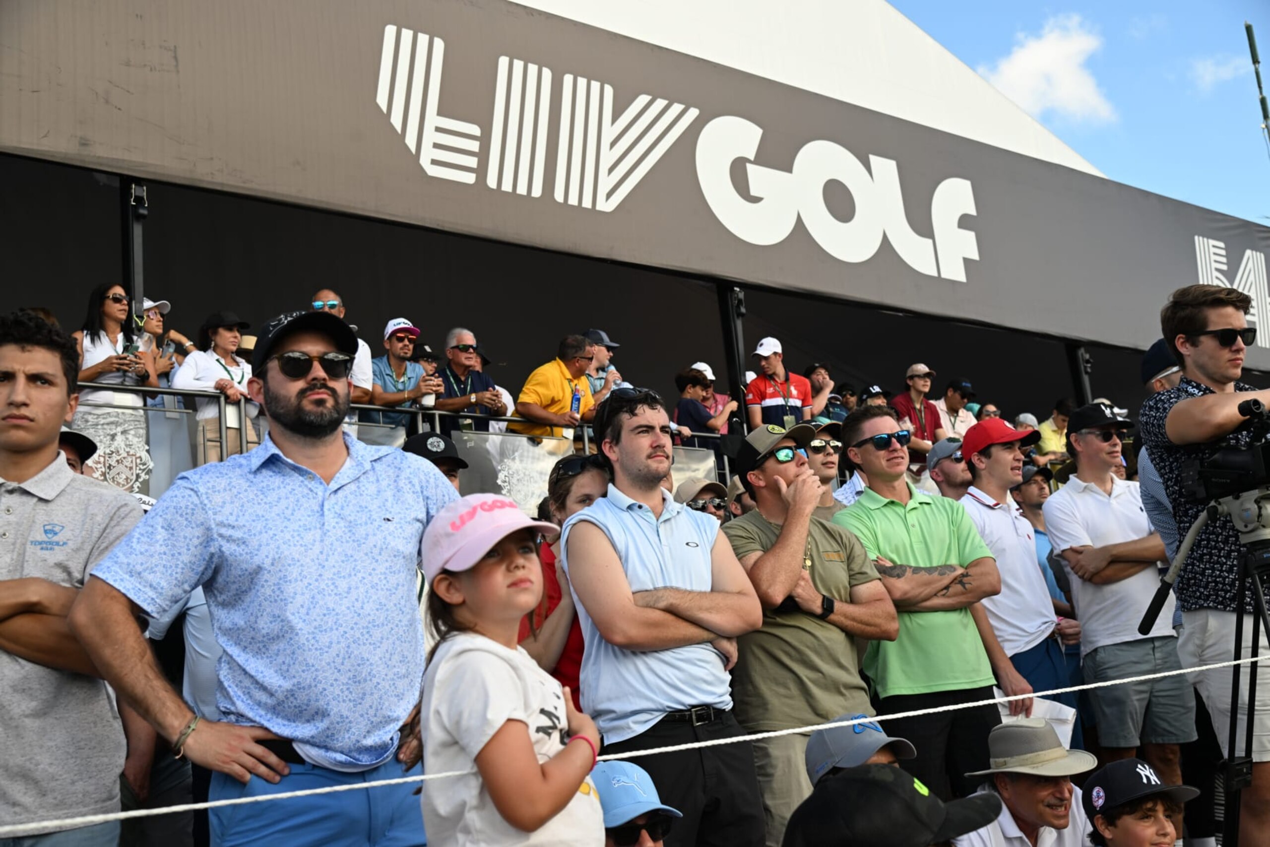 DORAL, FL - OCTOBER 30: The fans on the 18th hole during the LIV Golf Team Championship, on October 30, 2022 at Trump National Doral Golf Club in Doral, FL. (Photo by Michele Eve Sandberg/Icon Sportswire via Getty Images)