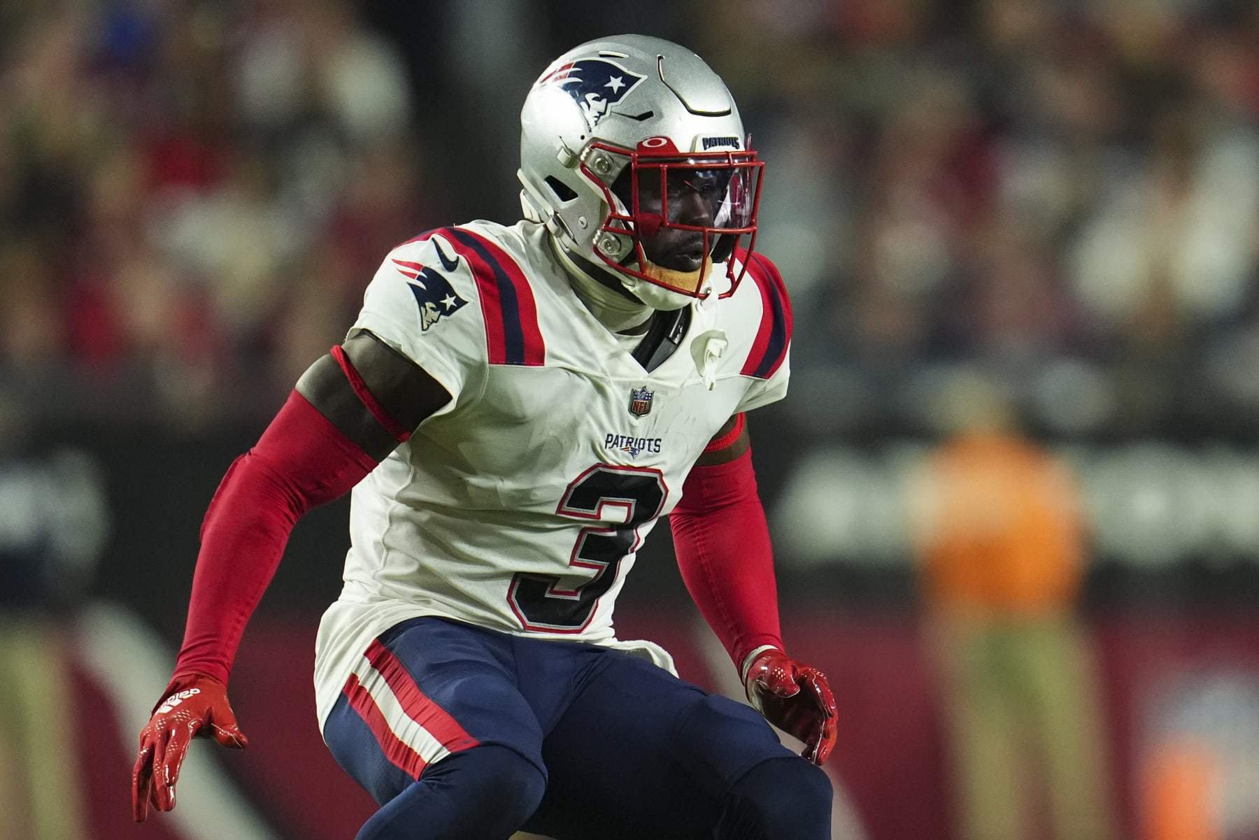 GLENDALE, AZ - DECEMBER 12: Jabrill Peppers #3 of the New England Patriots defends against the Arizona Cardinals at State Farm Stadium on December 12, 2022 in Glendale, Arizona. (Photo by Cooper Neill/Getty Images)