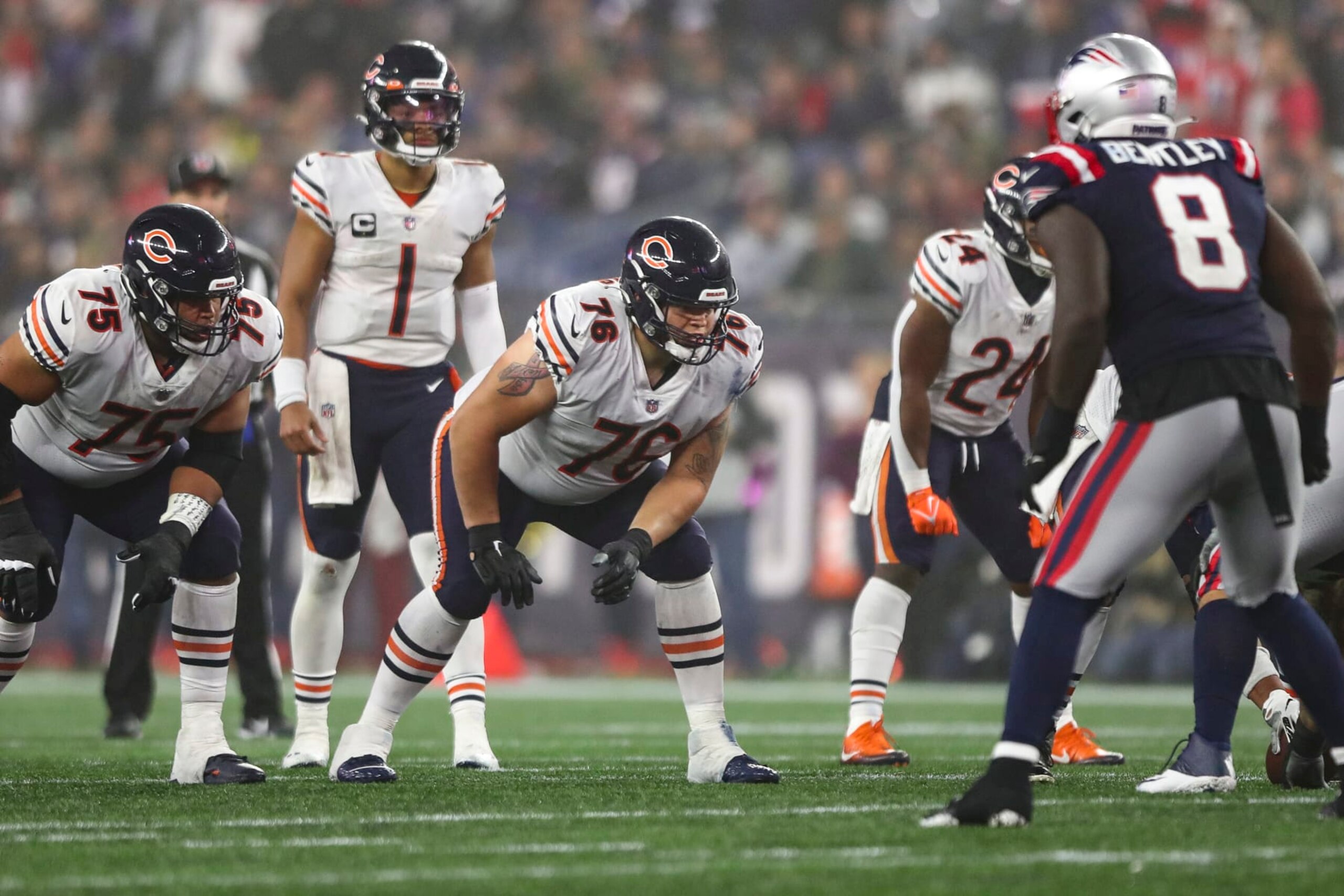 FOXBOROUGH, MA - OCTOBER 24: Teven Jenkins #76 of the Chicago Bears lines up before a play during an NFL football game against the New England Patriots at Gillette Stadium on October 24, 2022 in Foxborough, Massachusetts. (Photo by Kevin Sabitus/Getty Images) FOXBOROUGH, MA - OCTOBER 24: Teven Jenkins #76 of the Chicago Bears lines up before a play during an NFL football game against the New England Patriots at Gillette Stadium on October 24, 2022 in Foxborough, Massachusetts. (Photo by Kevin Sabitus/Getty Images)