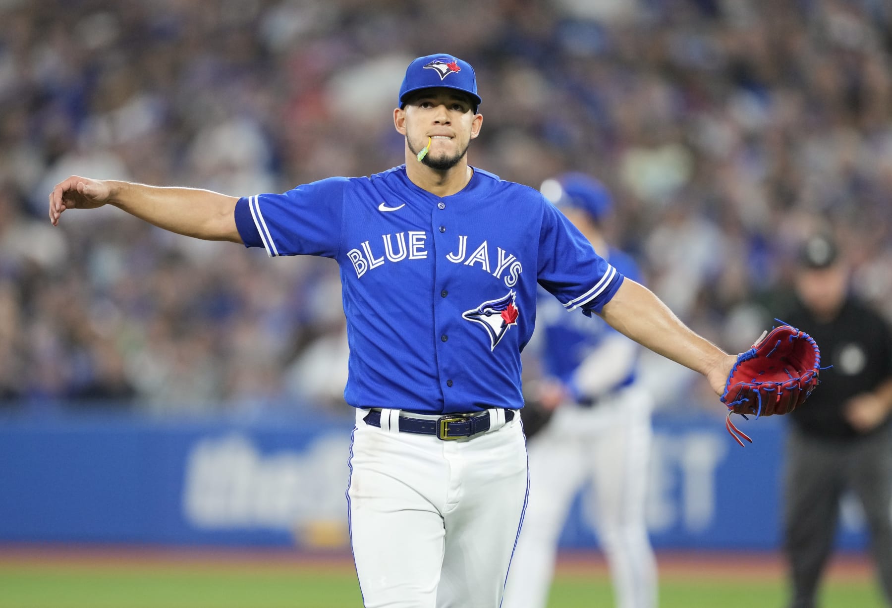 TORONTO, ON - SEPTEMBER 27: Jose Berrios #17 of the Toronto Blue Jays reacts against the against the New York Yankees in the fifth inning during their MLB game at the Rogers Centre on September 27, 2022 in Toronto, Ontario, Canada. (Photo by Mark Blinch/Getty Images)