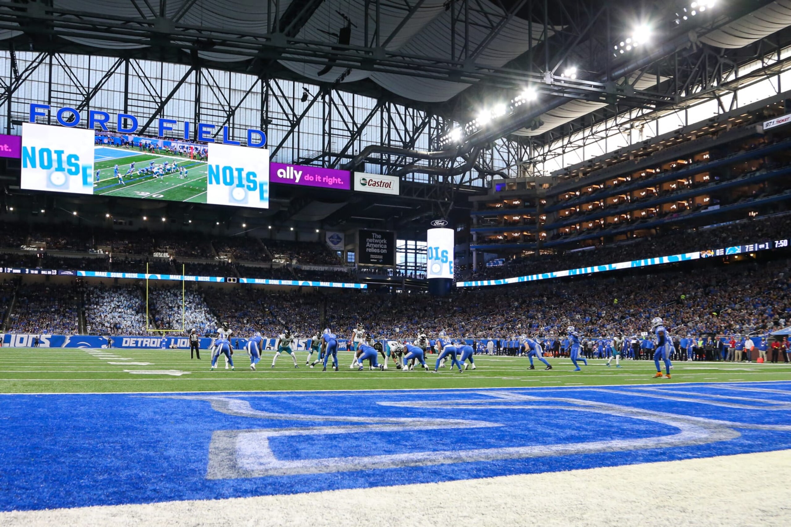 DETROIT, MI - DECEMBER 04: A general overview of Jacksonville Jaguars quarterback Trevor Lawrence (16) calling out play signals is seen during the first quarter of an NFL football game between the Jacksonville Jaguars and the Detroit Lions on December 4, 2022 at Ford Field in Detroit, Michigan. (Photo by Scott W. Grau/Icon Sportswire via Getty Images) DETROIT, MI - DECEMBER 04: A general overview of Jacksonville Jaguars quarterback Trevor Lawrence (16) calling out play signals is seen during the first quarter of an NFL football game between the Jacksonville Jaguars and the Detroit Lions on December 4, 2022 at Ford Field in Detroit, Michigan. (Photo by Scott W. Grau/Icon Sportswire via Getty Images)