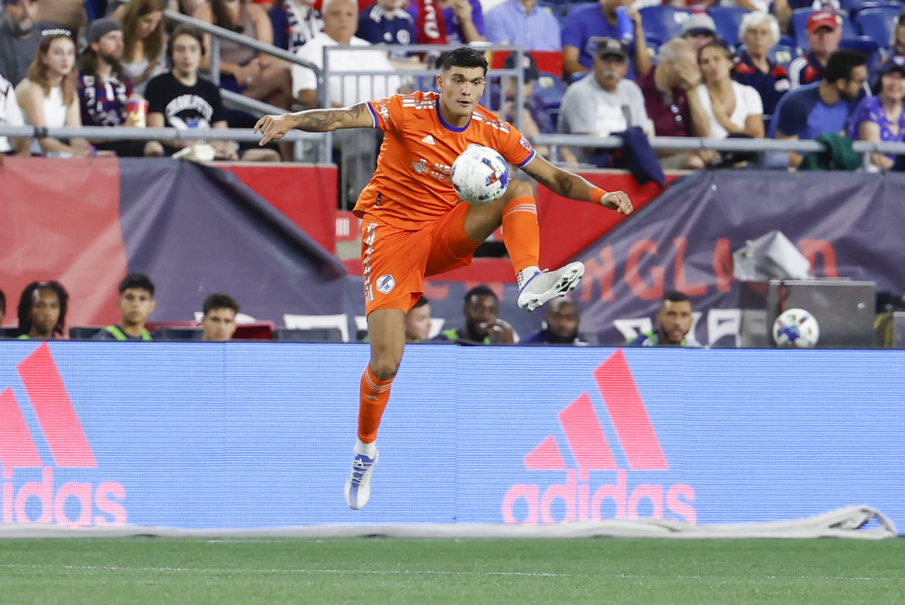 FOXBOROUGH, MA - JULY 03: FC Cincinnati center forward Brandon Vazquez (19) controls the ball during a match between the New England Revolution and FC Cincinnati on July 3, 2022, at Gillette Stadium in Foxborough, Massachusetts. (Photo by Fred Kfoury III/Icon Sportswire via Getty Images)