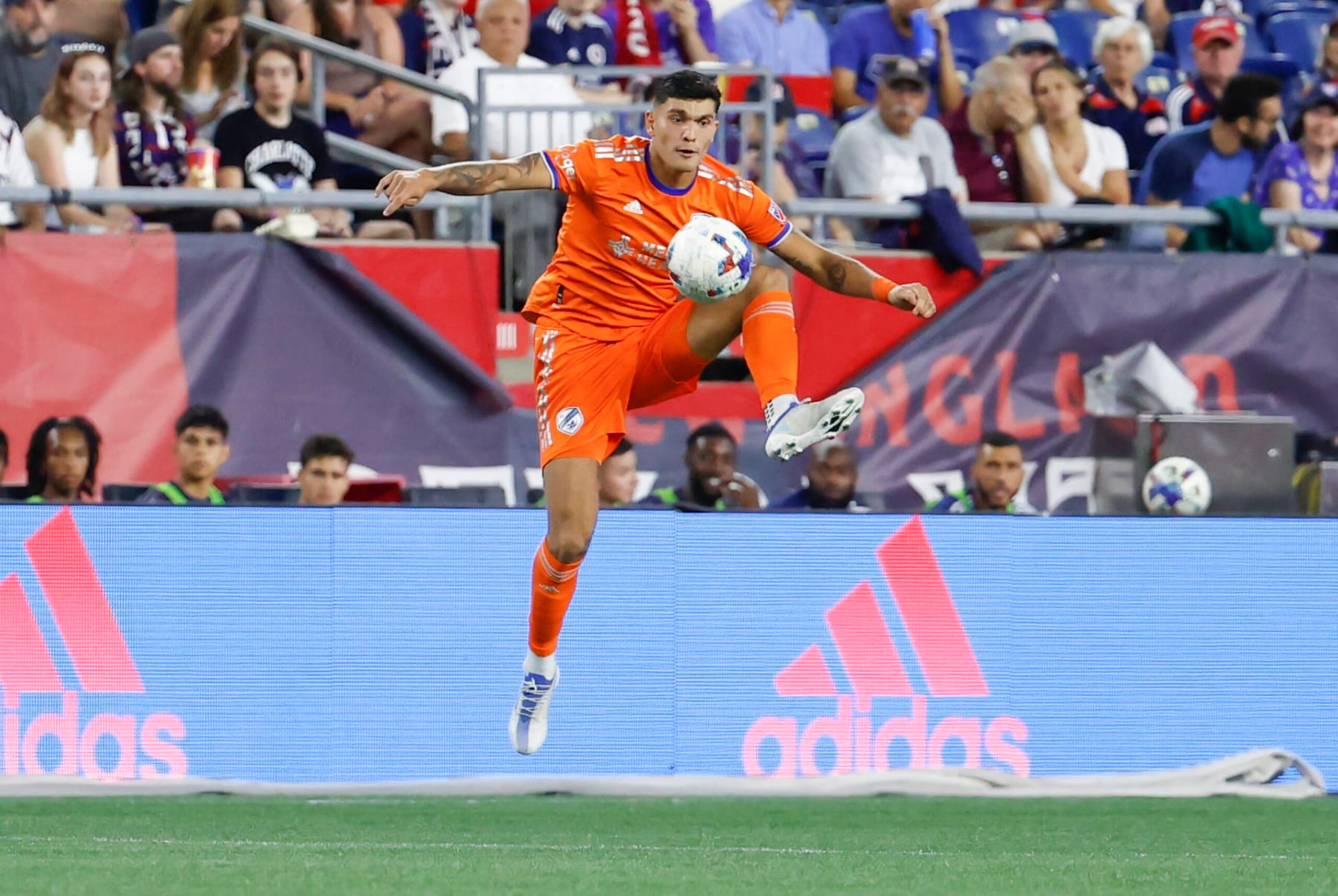 FOXBOROUGH, MA - JULY 03: FC Cincinnati center forward Brandon Vazquez (19) controls the ball during a match between the New England Revolution and FC Cincinnati on July 3, 2022, at Gillette Stadium in Foxborough, Massachusetts. (Photo by Fred Kfoury III/Icon Sportswire via Getty Images)