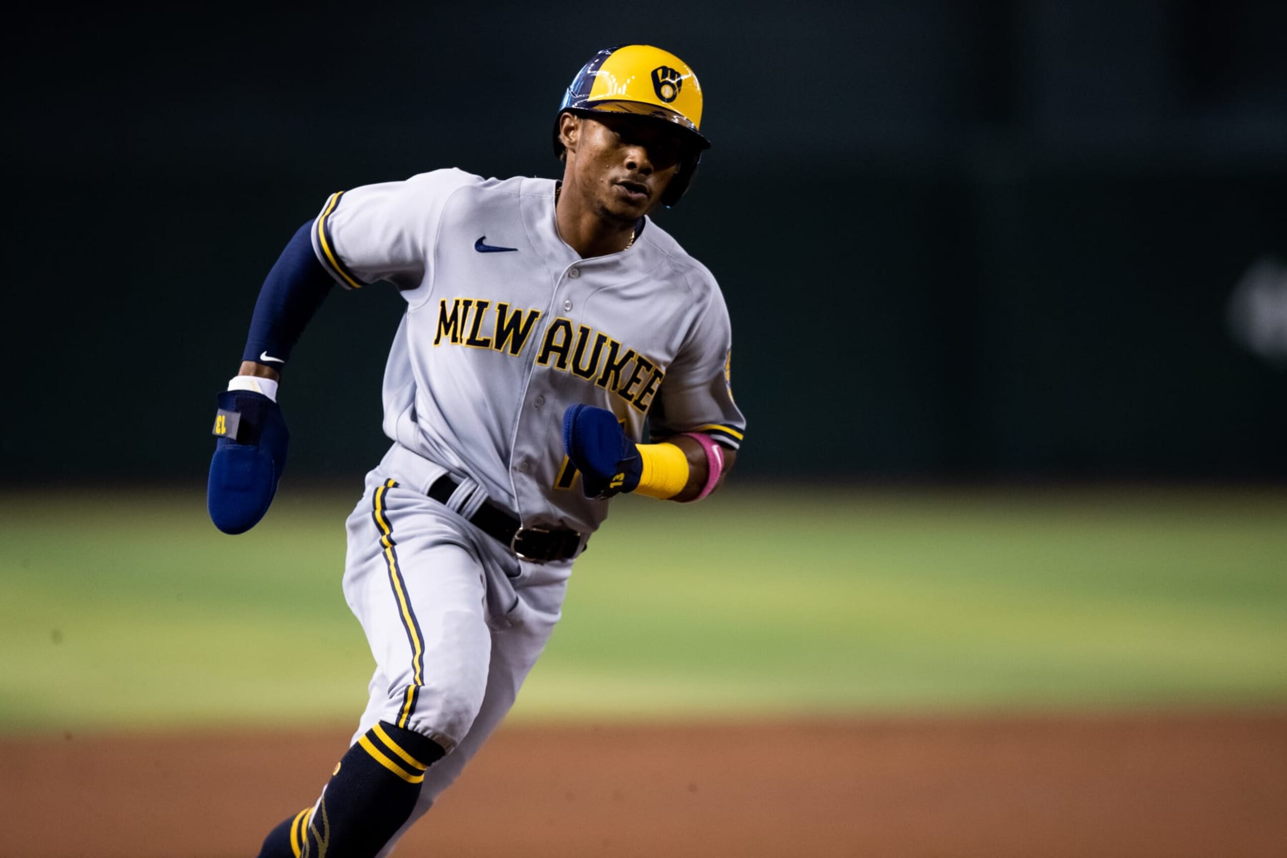 PHOENIX, AZ - SEPTEMBER 03: Milwaukee Brewers Outfielder Esteury Ruiz (13) rounds third base during a Baseball game between the Milwaukee Brewers and the Arizona Diamondbacks on September 3rd, 2022, at Chase Fields in Phoenix, AZ. (Photo by Zac BonDurant/Icon Sportswire via Getty Images)