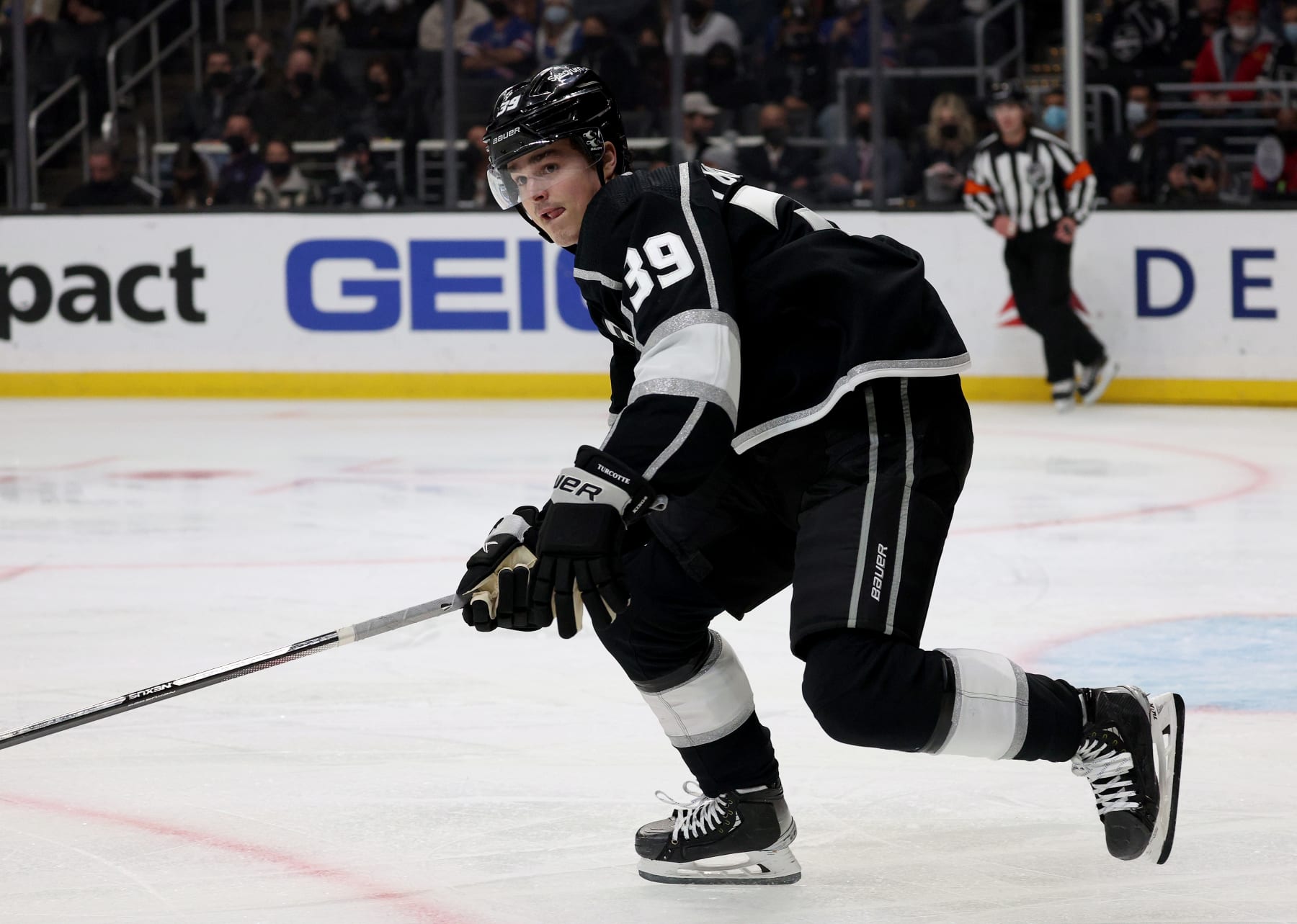 LOS ANGELES, CALIFORNIA - JANUARY 10: Alex Turcotte #39 of the Los Angeles Kings skates after the play during a 3-1 win over the New York Rangers at Staples Center on January 10, 2022 in Los Angeles, California. (Photo by Harry How/Getty Images)