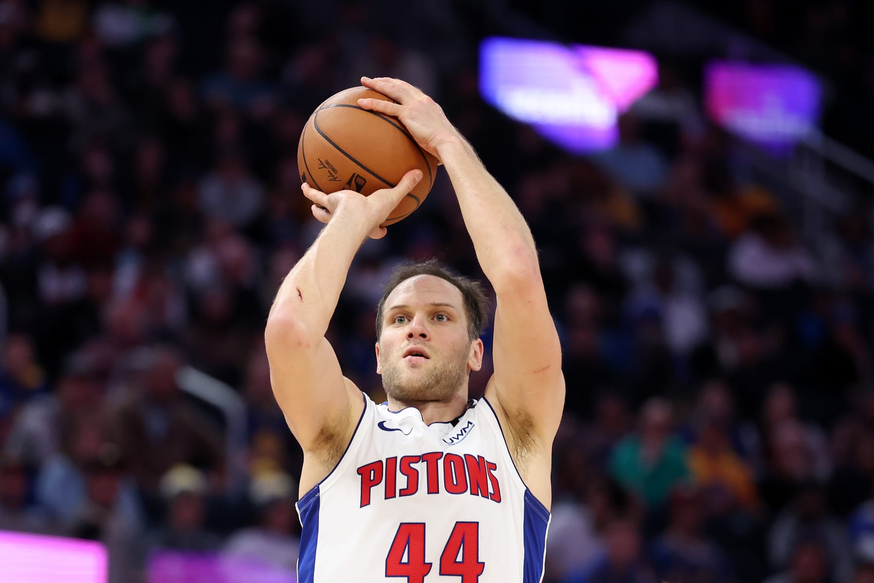 SAN FRANCISCO, CALIFORNIA - JANUARY 04: Bojan Bogdanovic #44 of the Detroit Pistons shoots the ball against the Golden State Warriors at Chase Center on January 04, 2023 in San Francisco, California. NOTE TO USER: User expressly acknowledges and agrees that, by downloading and or using this photograph, User is consenting to the terms and conditions of the Getty Images License Agreement.  (Photo by Ezra Shaw/Getty Images)