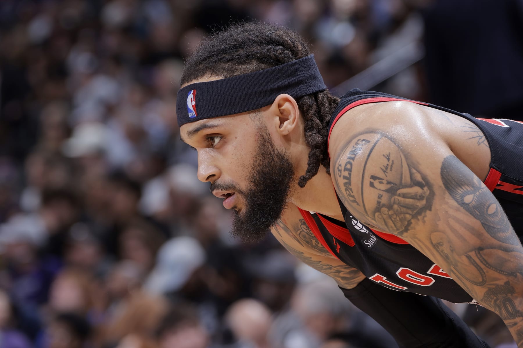 SACRAMENTO, CA - JANUARY 25: Gary Trent Jr. #33 of the Toronto Raptors looks on during the game against the Sacramento Kings on January 25, 2023 at Golden 1 Center in Sacramento, California. NOTE TO USER: User expressly acknowledges and agrees that, by downloading and or using this Photograph, user is consenting to the terms and conditions of the Getty Images License Agreement. Mandatory Copyright Notice: Copyright 2023 NBAE (Photo by Rocky Widner/NBAE via Getty Images)