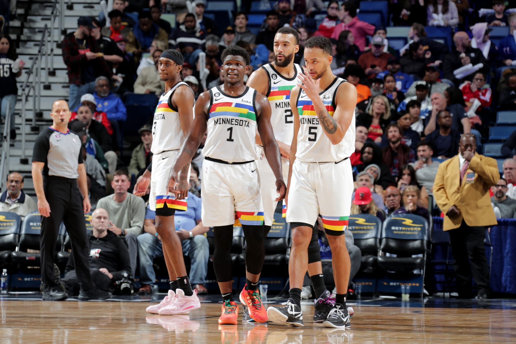 Jaden McDaniels, Anthony Edwards, Rudy Gobert and Kyle Anderson