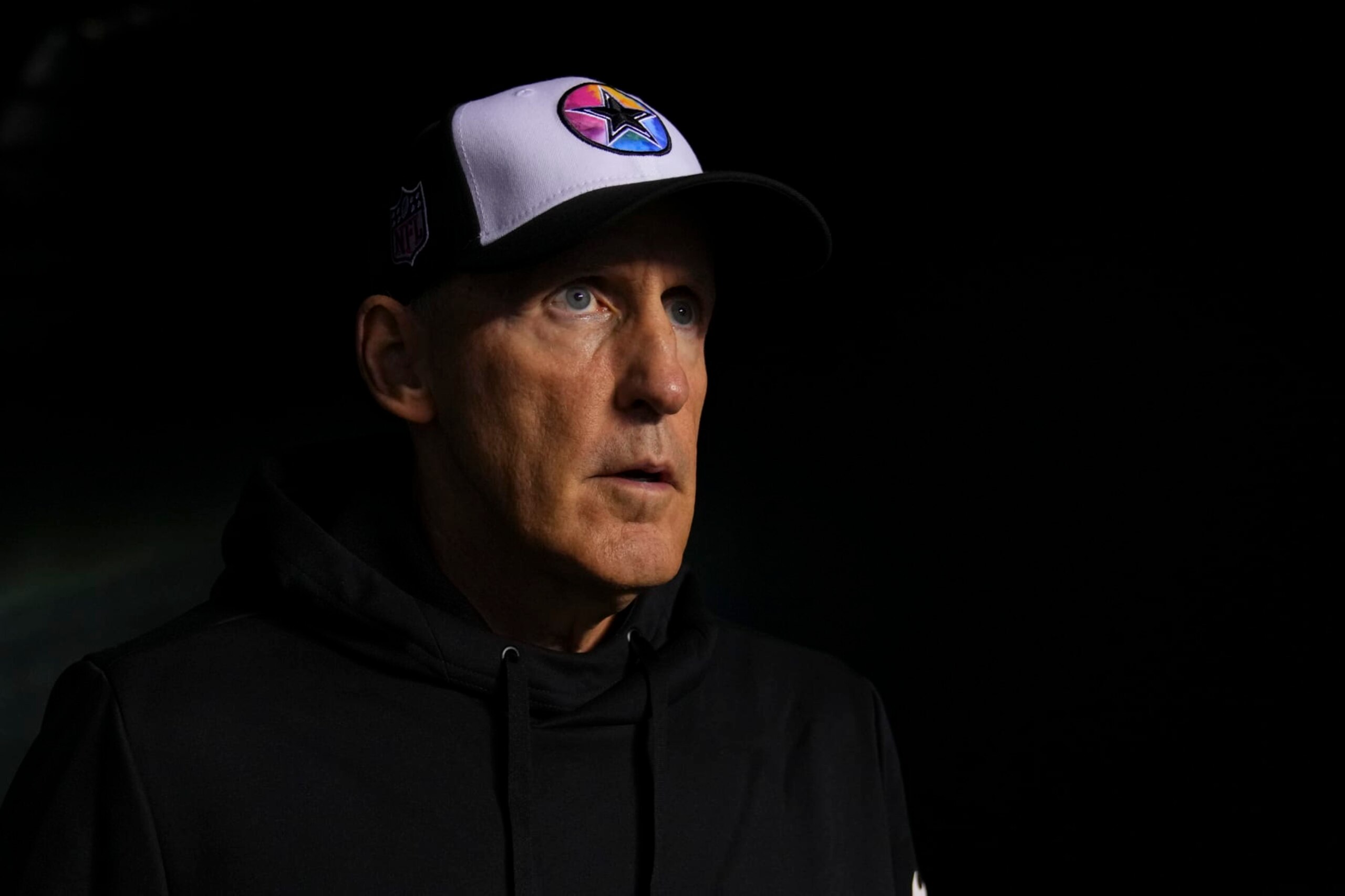 PHILADELPHIA, PA - OCTOBER 16: Offensive line coach Joe Philbin of the Dallas Cowboys walks onto the field prior to the game against the Philadelphia Eagles at Lincoln Financial Field on October 16, 2022 in Philadelphia, Pennsylvania. (Photo by Mitchell Leff/Getty Images)