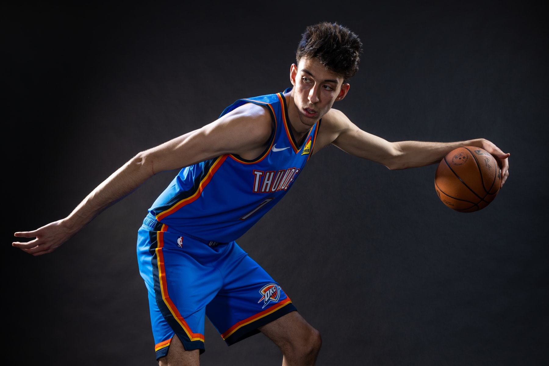 LAS VEGAS, NV - JULY 14: Chet Holmgren #7 of the Oklahoma City Thunder poses for a portrait during 2022 NBA Rookie Photo Shoot on July 14, 2022 at UNLV Campus in Las Vegas, Nevada. NOTE TO USER: User expressly acknowledges and agrees that, by downloading and/or using this Photograph, user is consenting to the terms and conditions of the Getty Images License Agreement. Mandatory Copyright Notice: Copyright 2022 NBAE (Photo by Michael J. LeBrecht II/NBAE via Getty Images)