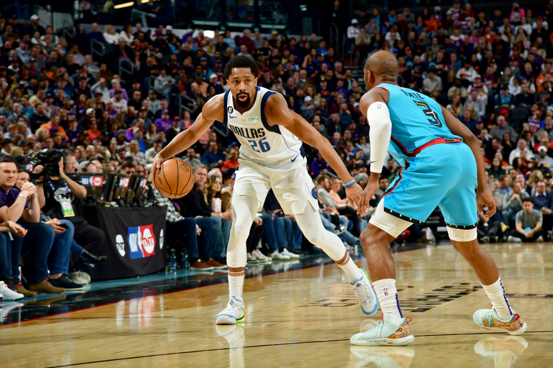 Spencer Dinwiddie and Chris Paul