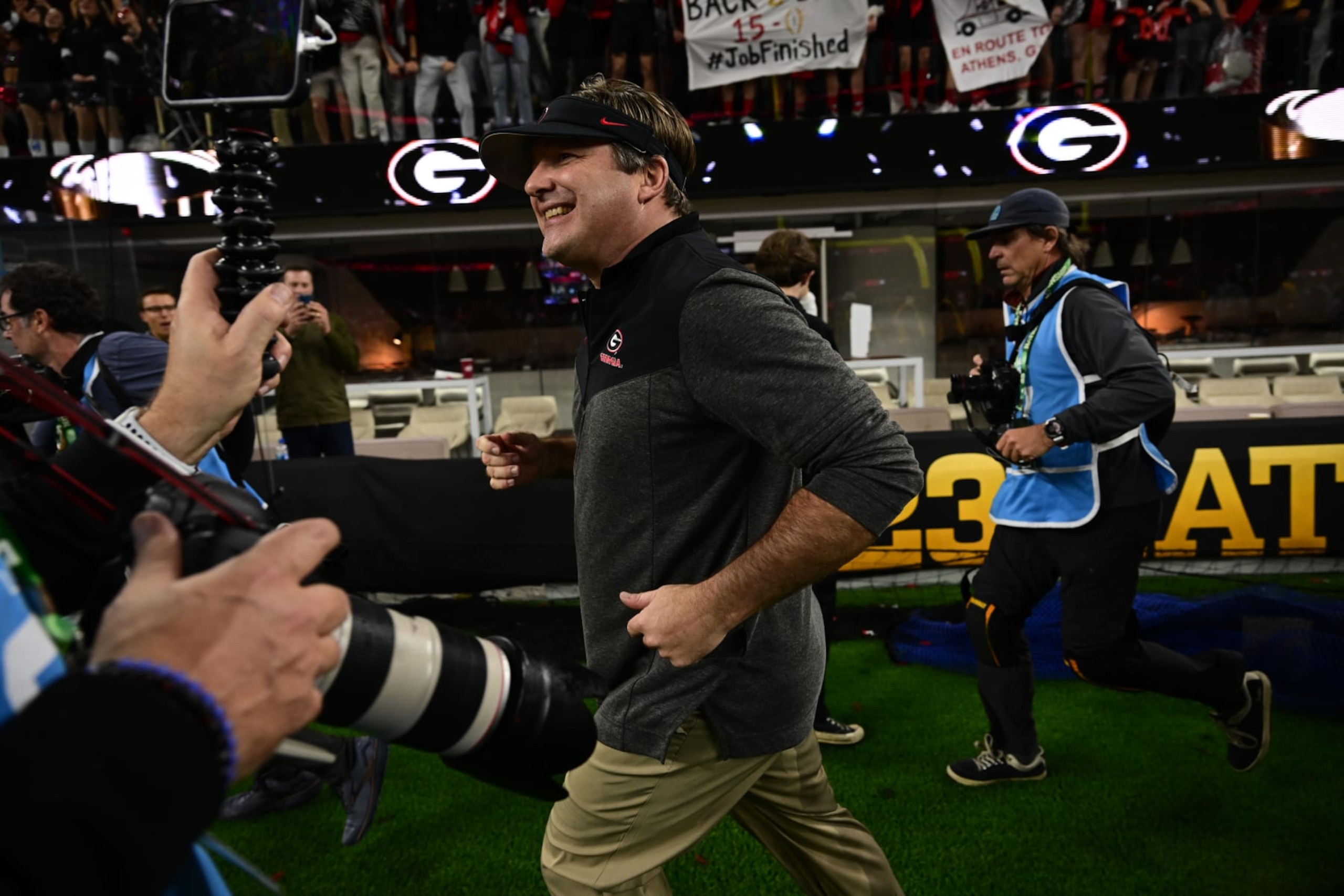 College Football: CFP National Championship: Georgia head coach Kirby Smart runs on the field vs TCU at SoFi Stadium. 
Inglewood, CA 1/9/2023 
CREDIT: John W. McDonough (Photo by John W. McDonough/Sports Illustrated via Getty Images) 
(Set Number: X164273 TK1)