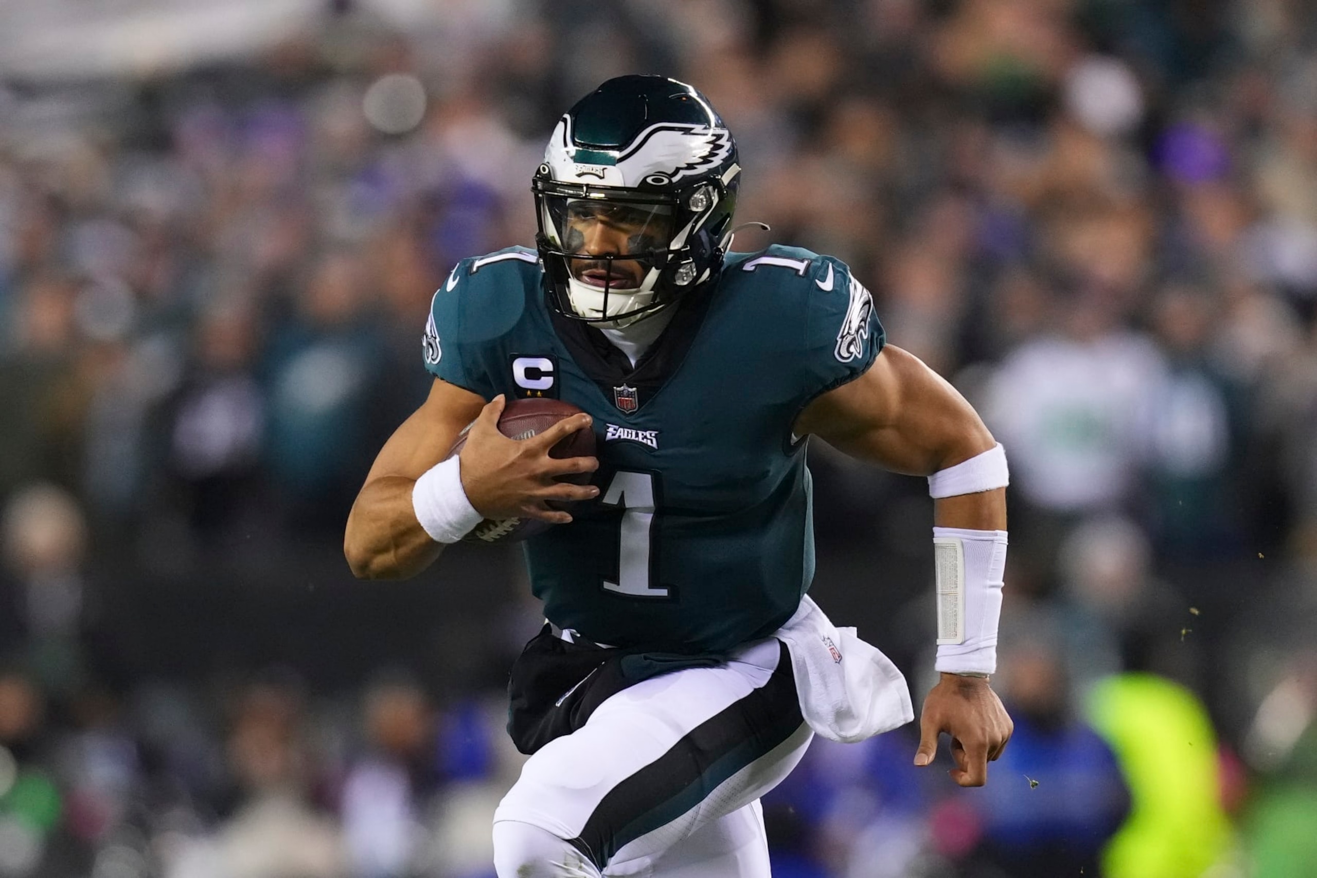 PHILADELPHIA, PA - JANUARY 21: Jalen Hurts #1 of the Philadelphia Eagles runs the ball against the New York Giants during the NFC Divisional Playoff game at Lincoln Financial Field on January 21, 2023 in Philadelphia, Pennsylvania. (Photo by Mitchell Leff/Getty Images) PHILADELPHIA, PA - JANUARY 21: Jalen Hurts #1 of the Philadelphia Eagles runs the ball against the New York Giants during the NFC Divisional Playoff game at Lincoln Financial Field on January 21, 2023 in Philadelphia, Pennsylvania. (Photo by Mitchell Leff/Getty Images)
