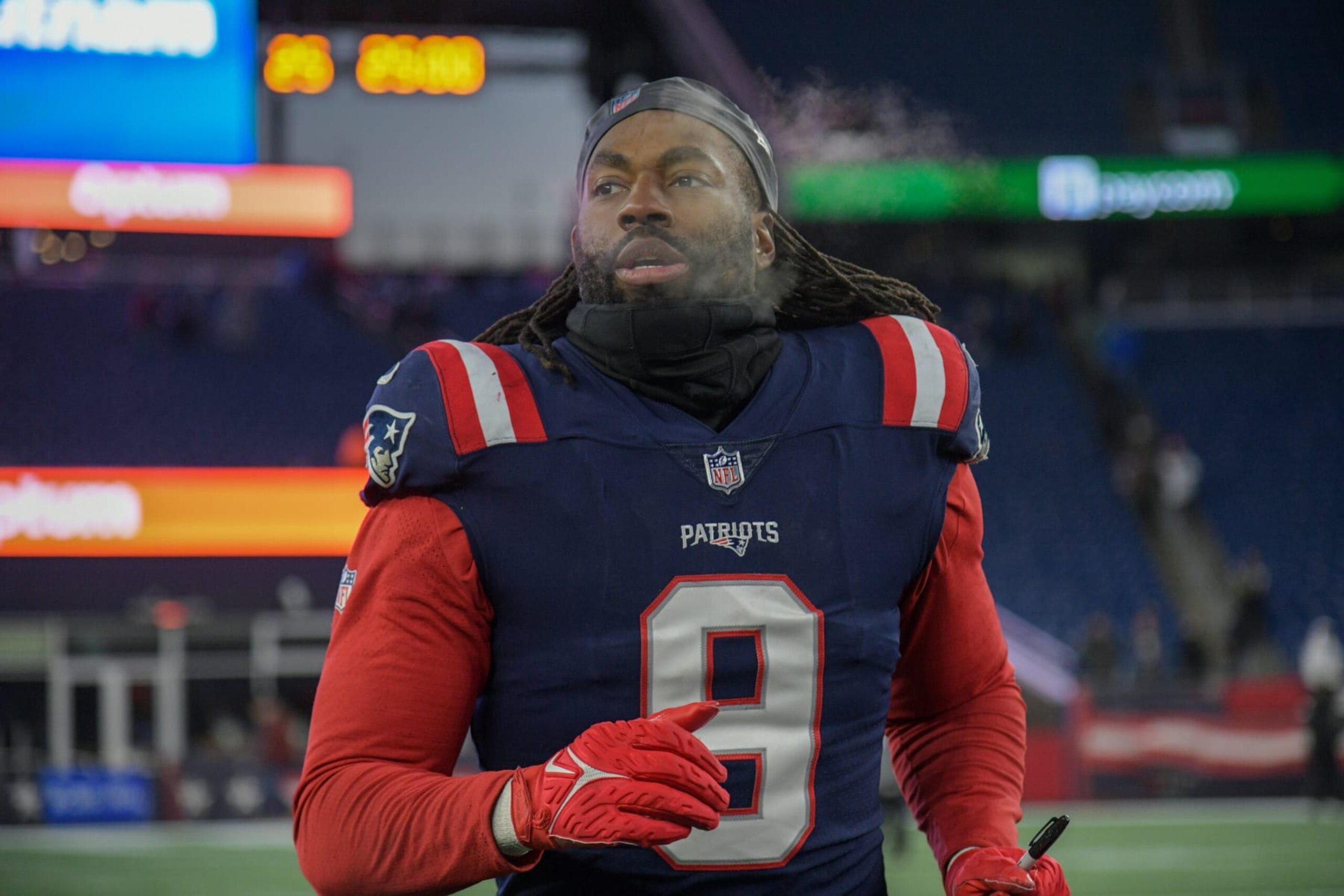 FOXBOROUGH, MA - DECEMBER 24: New England Patriots outside linebacker Matt Judon (9) looks on while running off the field following a game between the New England Patriots and the Cincinnati Bengals on December 24, 2022, at Gillette Stadium in Foxborough, Massachusetts. The Bengals defeated the Patriots 22-18. (Photo by Erica Denhoff/Icon Sportswire via Getty Images)