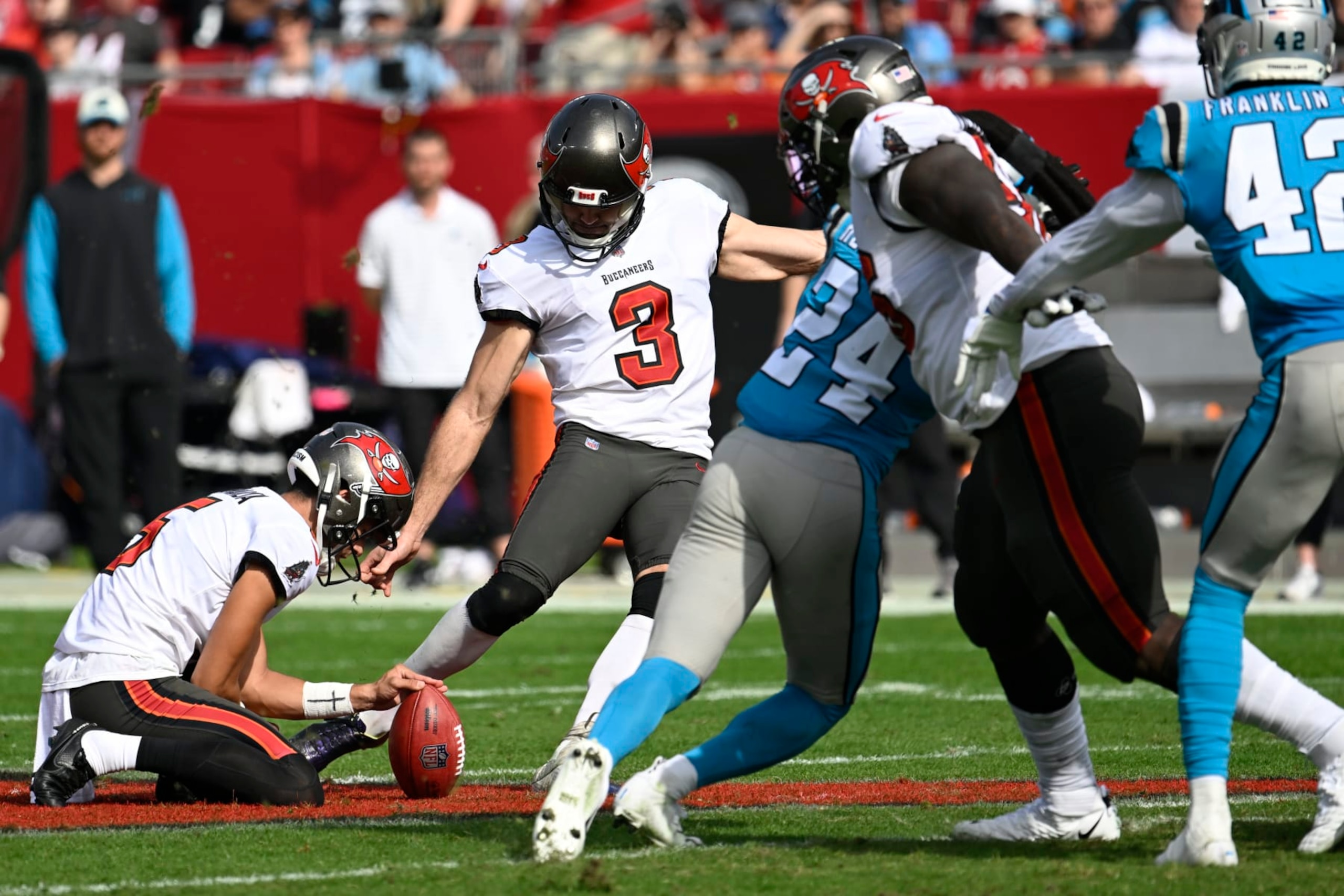 Tampa Bay Buccaneers' Ryan Succop (3) kicks a field goal against the Carolina Panthers during the first half of an NFL football game Sunday, Jan. 1, 2023, in Tampa, Fla. (AP Photo/Jason Behnken)
