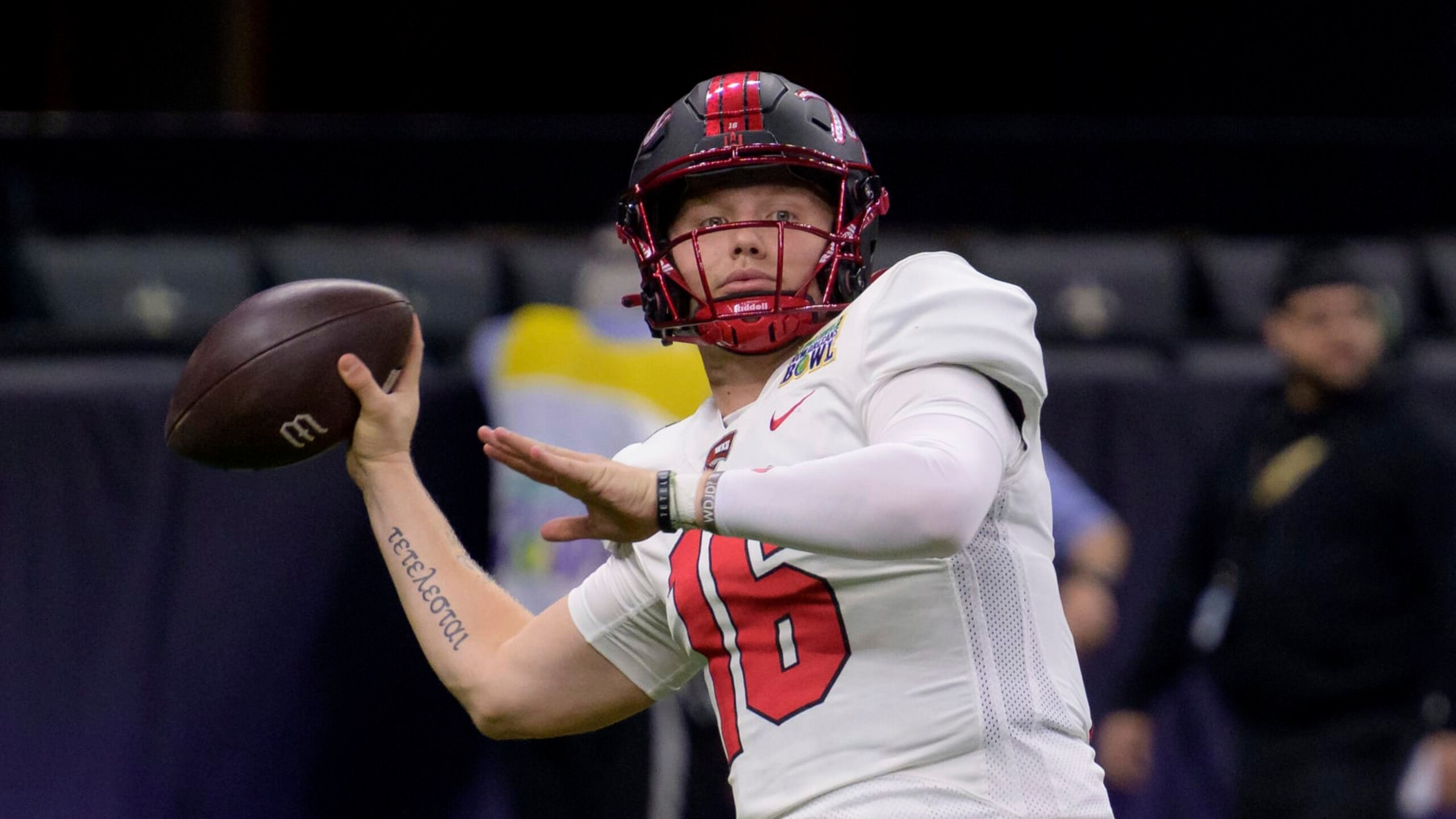 Western Kentucky quarterback Austin Reed (16) throws during the New Orleans Bowl NCAA football game in New Orleans, Wednesday, Dec. 21, 2022. (AP Photo/Matthew Hinton) Western Kentucky quarterback Austin Reed (16) throws during the New Orleans Bowl NCAA football game in New Orleans, Wednesday, Dec. 21, 2022. (AP Photo/Matthew Hinton)