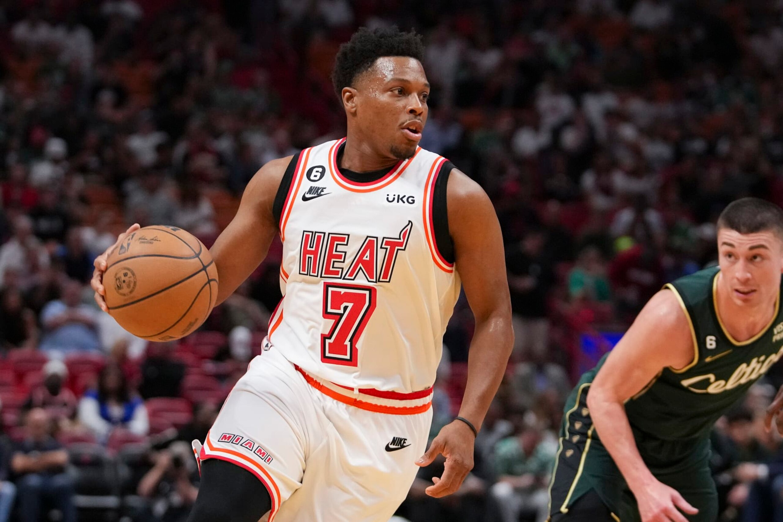MIAMI, FLORIDA - JANUARY 24: Kyle Lowry #7 of the Miami Heat drives to the basket during the first half of the game against the Boston Celtics at Miami-Dade Arena on January 24, 2023 in Miami, Florida. NOTE TO USER: User expressly acknowledges and agrees that,  by downloading and or using this photograph,  User is consenting to the terms and conditions of the Getty Images License Agreement. (Photo by Eric Espada/Getty Images)
