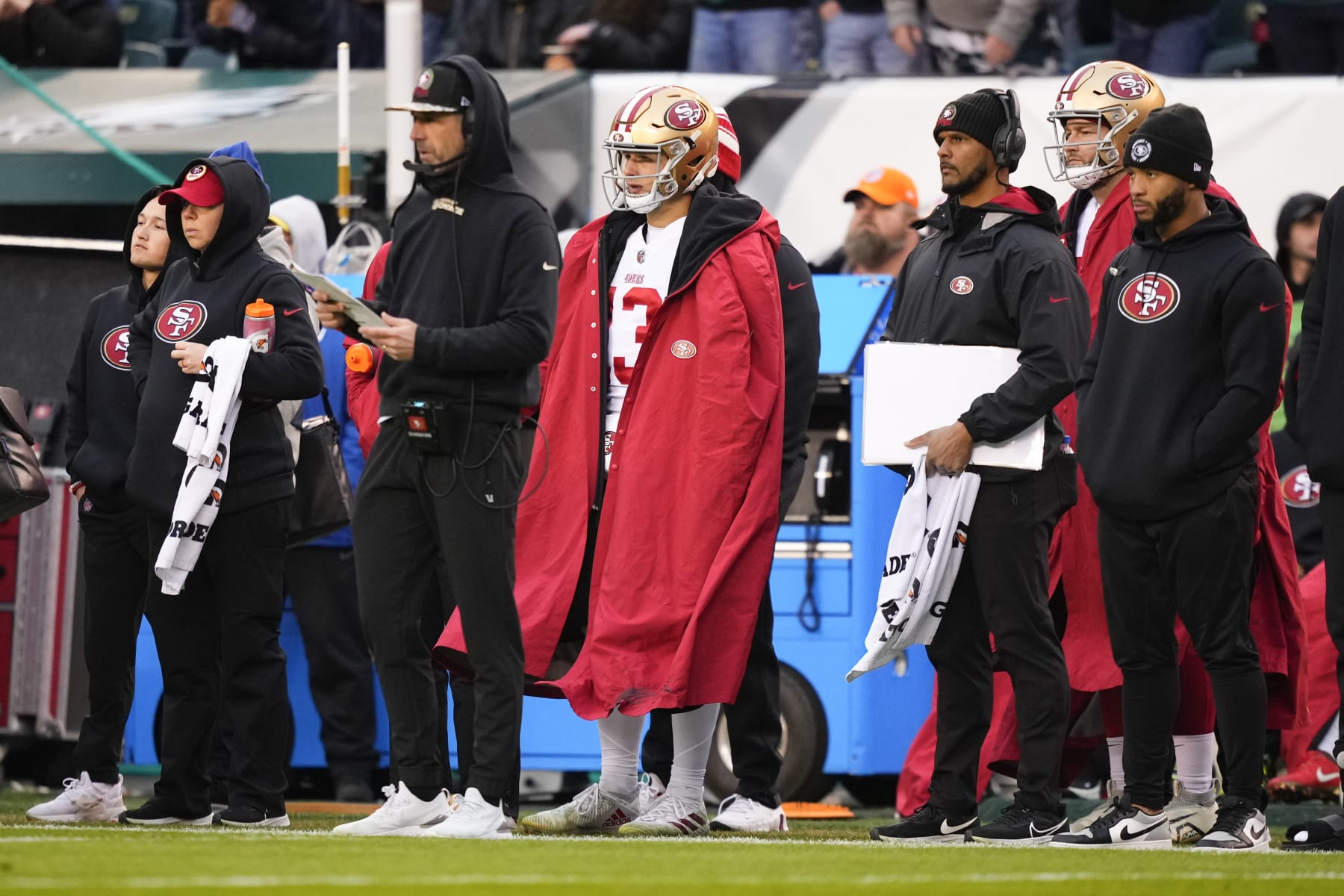 Philadelphia Eagles punter Brett Kern, center, looks on from the sideline during the first half of the NFC Championship NFL football game between the Philadelphia Eagles and the San Francisco 49ers on Sunday, Jan. 29, 2023, in Philadelphia. (AP Photo/Matt Slocum)