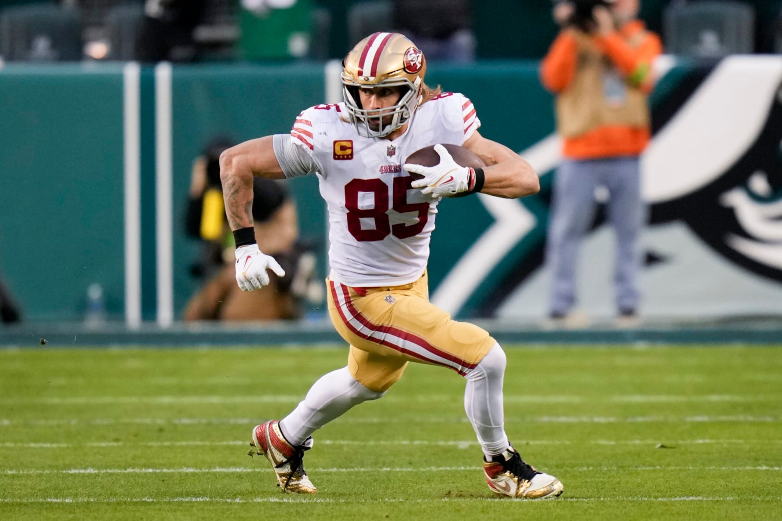 San Francisco 49ers tight end George Kittle runs with the ball during the second half of the NFC Championship NFL football game between the Philadelphia Eagles and the San Francisco 49ers on Sunday, Jan. 29, 2023, in Philadelphia. (AP Photo/Seth Wenig)