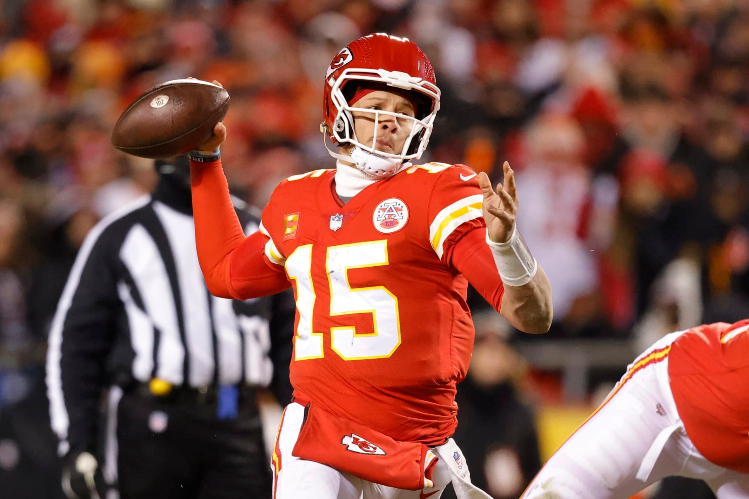 Patrick Mahomes didn't miss a beat playing with a high ankle sprain. 