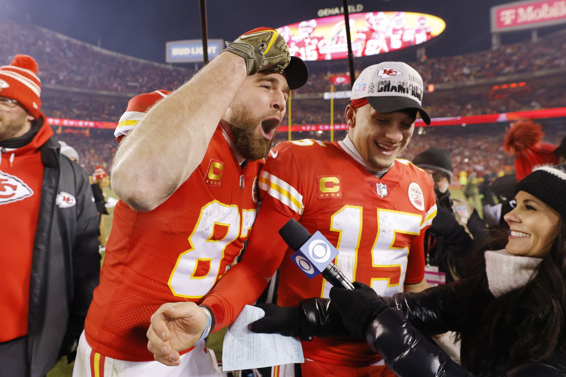 KANSAS CITY, MISSOURI - JANUARY 29: Travis Kelce #87 and Patrick Mahomes #15 of the Kansas City Chiefs celebrate after defeating the Cincinnati Bengals 23-20 in the AFC Championship Game at GEHA Field at Arrowhead Stadium on January 29, 2023 in Kansas City, Missouri. (Photo by David Eulitt/Getty Images)