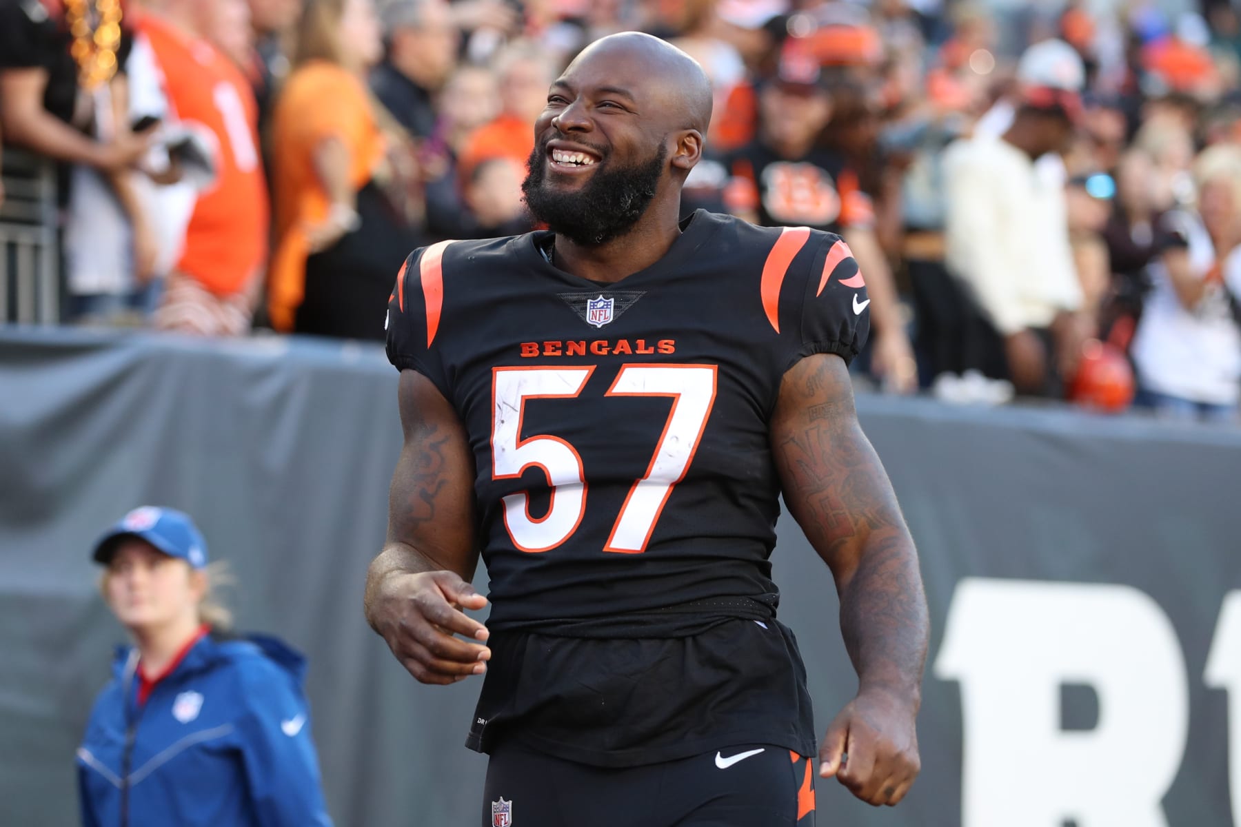 CINCINNATI, OH - NOVEMBER 06: Cincinnati Bengals linebacker Germaine Pratt (57) walks off the field after the game against the Carolina Panthers and the Cincinnati Bengals on November 6, 2022, at Paycor Stadium in Cincinnati, OH. (Photo by Ian Johnson/Icon Sportswire via Getty Images)