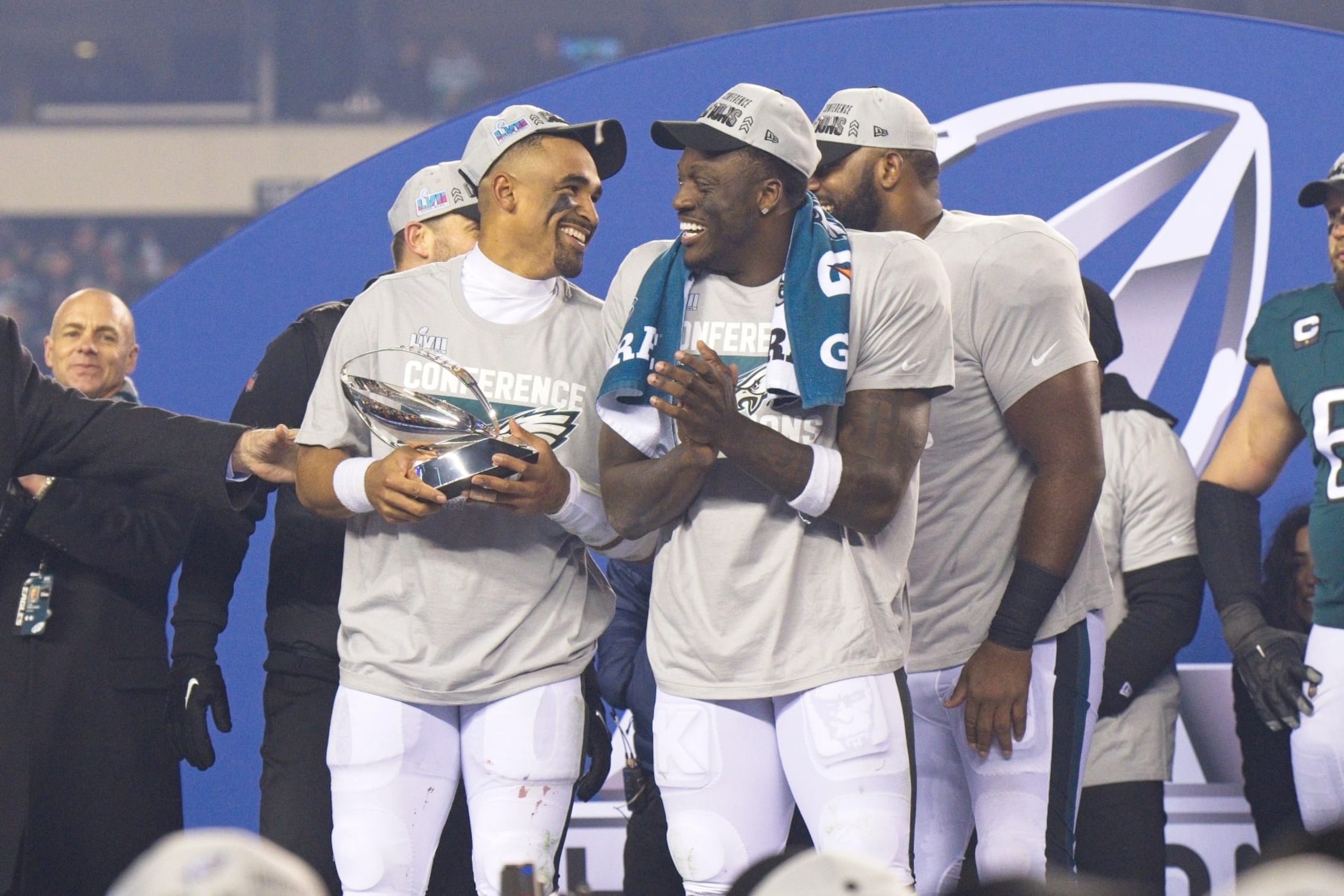 PHILADELPHIA, PA - JANUARY 29: Philadelphia Eagles quarterback Jalen Hurts (1) and Philadelphia Eagles wide receiver A.J. Brown (11) hold the trophy during the Championship game between the San Fransisco 49ers and the Philadelphia Eagles on January 29, 2023. (Photo by Andy Lewis/Icon Sportswire via Getty Images)
