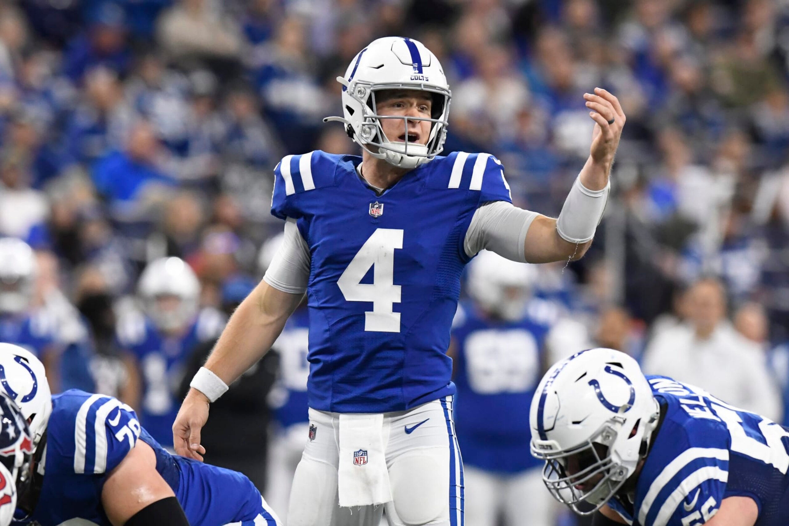 INDIANAPOLIS, IN - JANUARY 08: Indianapolis Colts quarterback Sam Ehlinger (4) sets up a play during the game between the Houston Texans and the Indianapolis Colts on January 8, 2023, at Lucas Oil Stadium in Indianapolis, Indiana. (Photo by Michael Allio/Icon Sportswire via Getty Images)