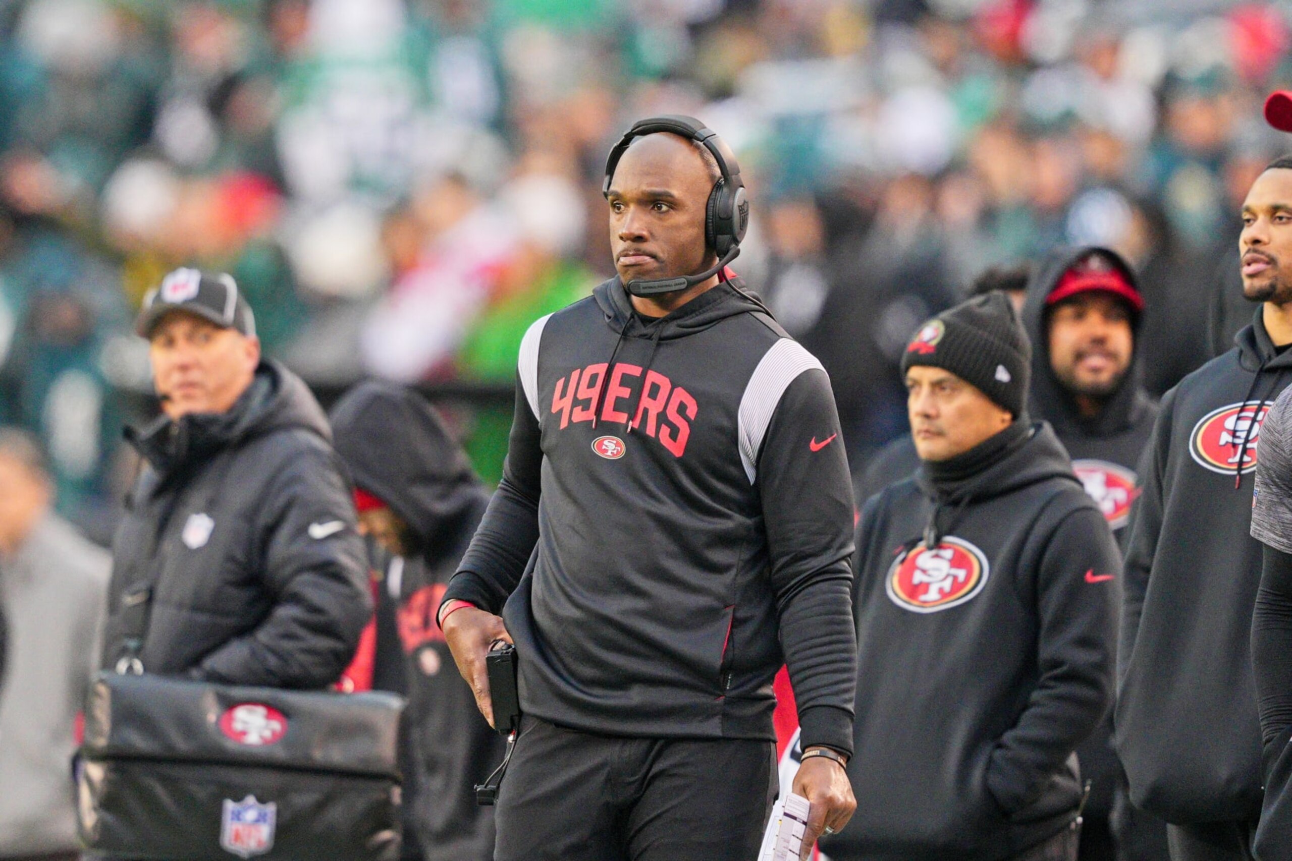 PHILADELPHIA, PA - JANUARY 29: San Francisco 49ers defensive coordinator DeMeco Ryans looks on during the Championship game between the San Fransisco 49ers and the Philadelphia Eagles on January 29, 2023. (Photo by Andy Lewis/Icon Sportswire via Getty Images) PHILADELPHIA, PA - JANUARY 29: San Francisco 49ers defensive coordinator DeMeco Ryans looks on during the Championship game between the San Fransisco 49ers and the Philadelphia Eagles on January 29, 2023. (Photo by Andy Lewis/Icon Sportswire via Getty Images)