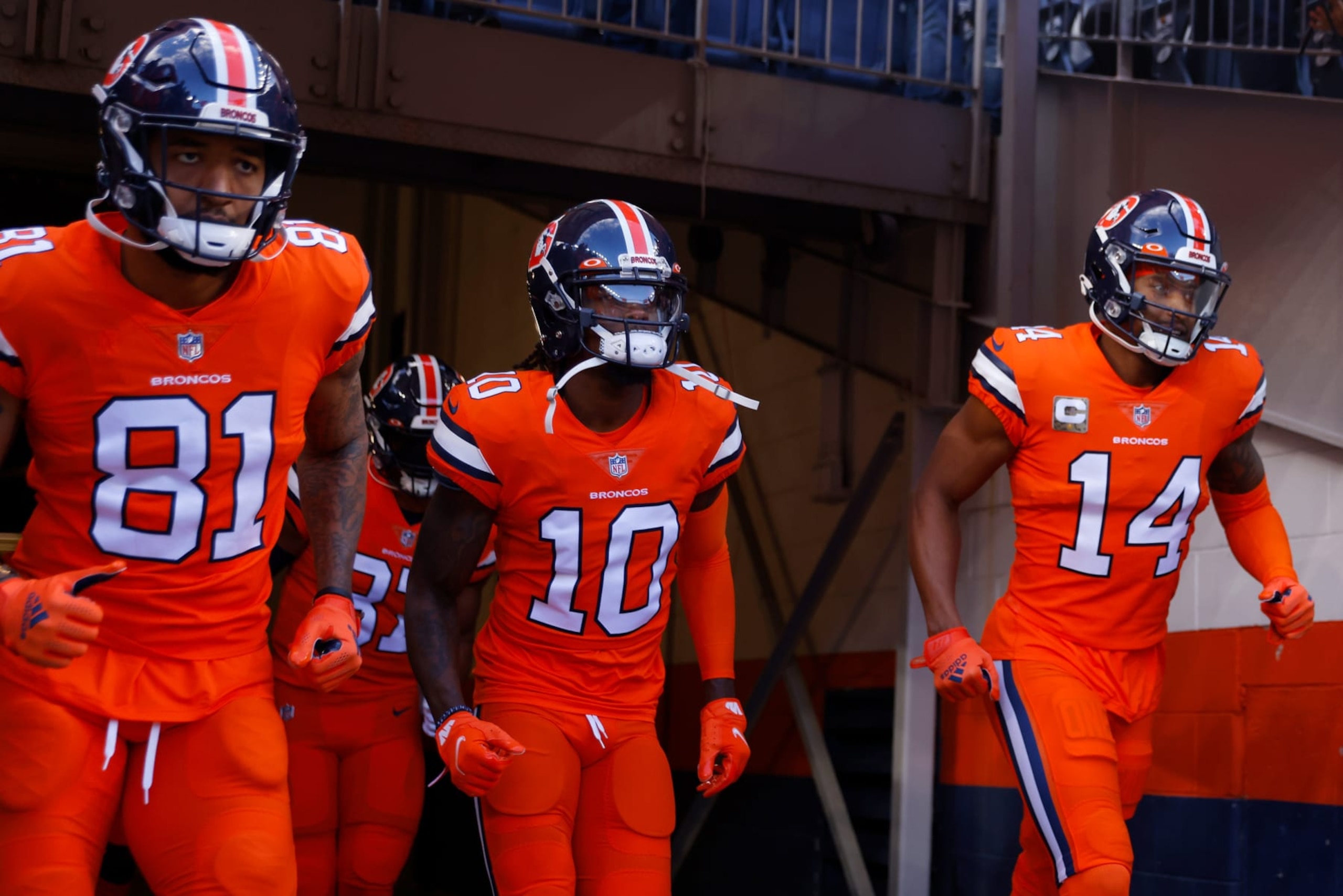 Denver Broncos wide receivers (left to right)
No. 81 Tim Patrick, No. 10 Jerry Jeudy and No. 14 Courtland Sutton Denver Broncos wide receivers (left to right)
No. 81 Tim Patrick, No. 10 Jerry Jeudy and No. 14 Courtland Sutton