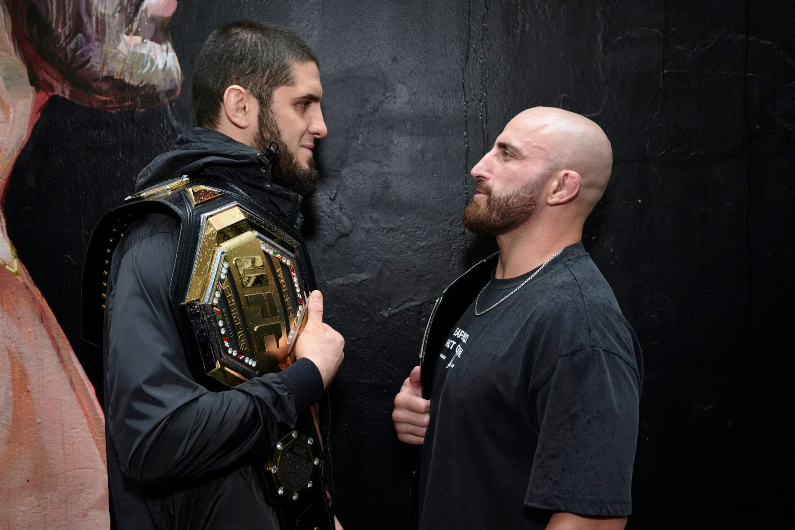 Islam Makhachev (left) and Alexander Volkanovski