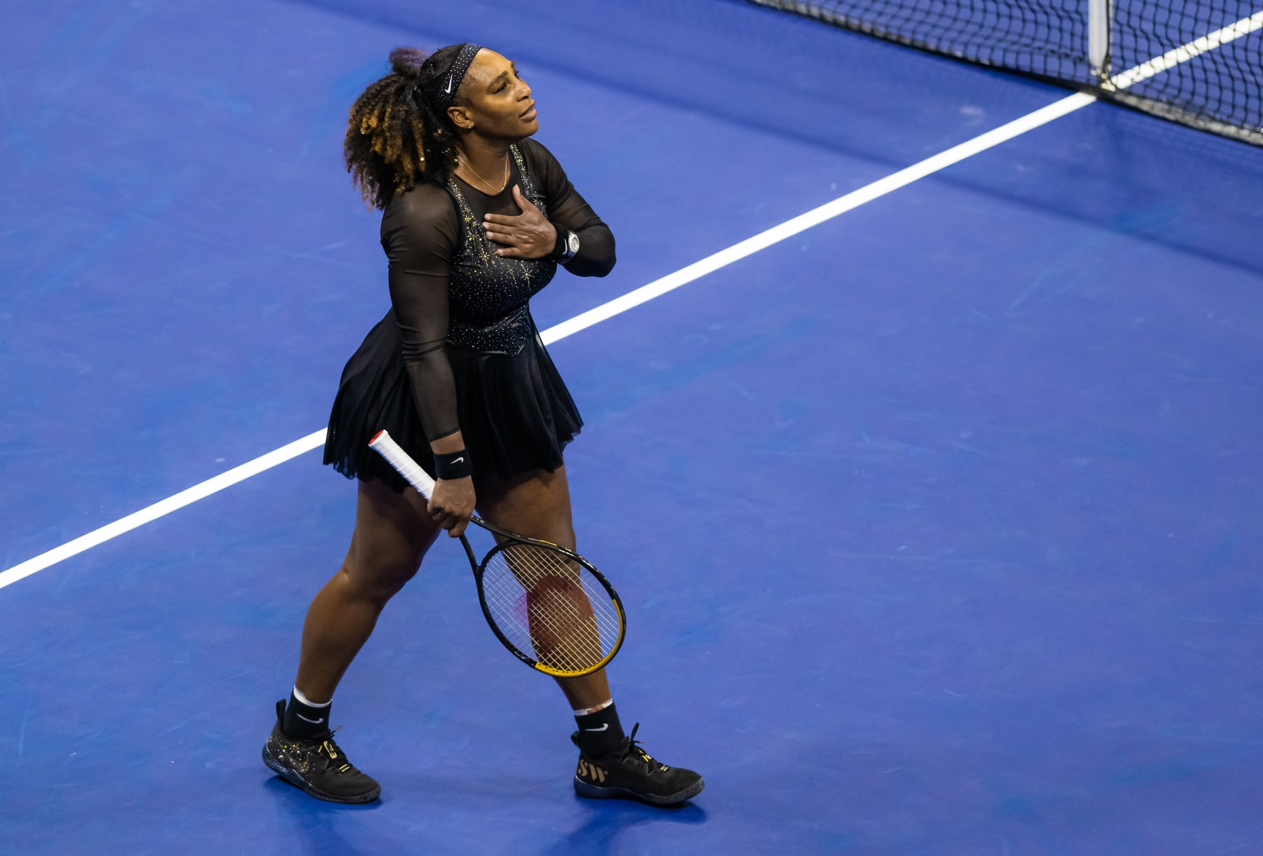 NEW YORK, NEW YORK - SEPTEMBER 02: Serena Williams of the United States waves to the crowd after losing her final career match against Ajla Tomljanovic of Australia in the third round on Day 5 of the US Open Tennis Championships at USTA Billie Jean King National Tennis Center on September 02, 2022 in New York City (Photo by Robert Prange/Getty Images)