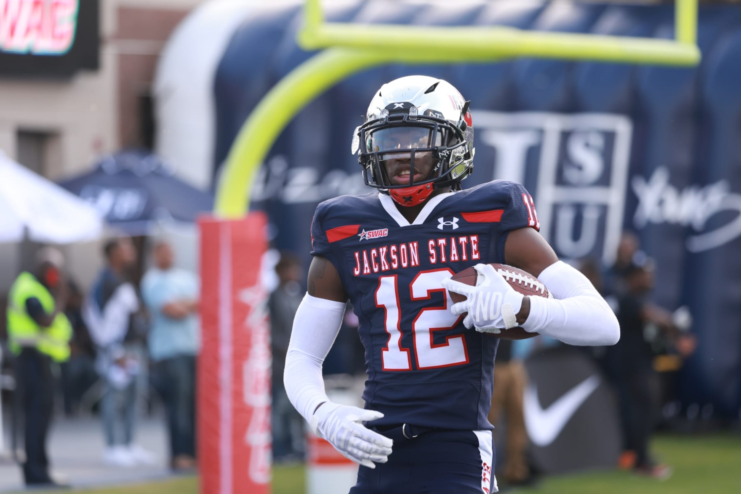 JACKSON, MS - DECEMBER 3: JSU defensive back Travis Hunter warms up before the start of the Jackson State Tigers and Southern University Jaguars SWAC Football Championship game at Mississippi Veterans Memorial Stadium on December 3, 2022, in Jackson, Mississippi. (Photo by Charles A Smith/Jackson State University via Getty Images)