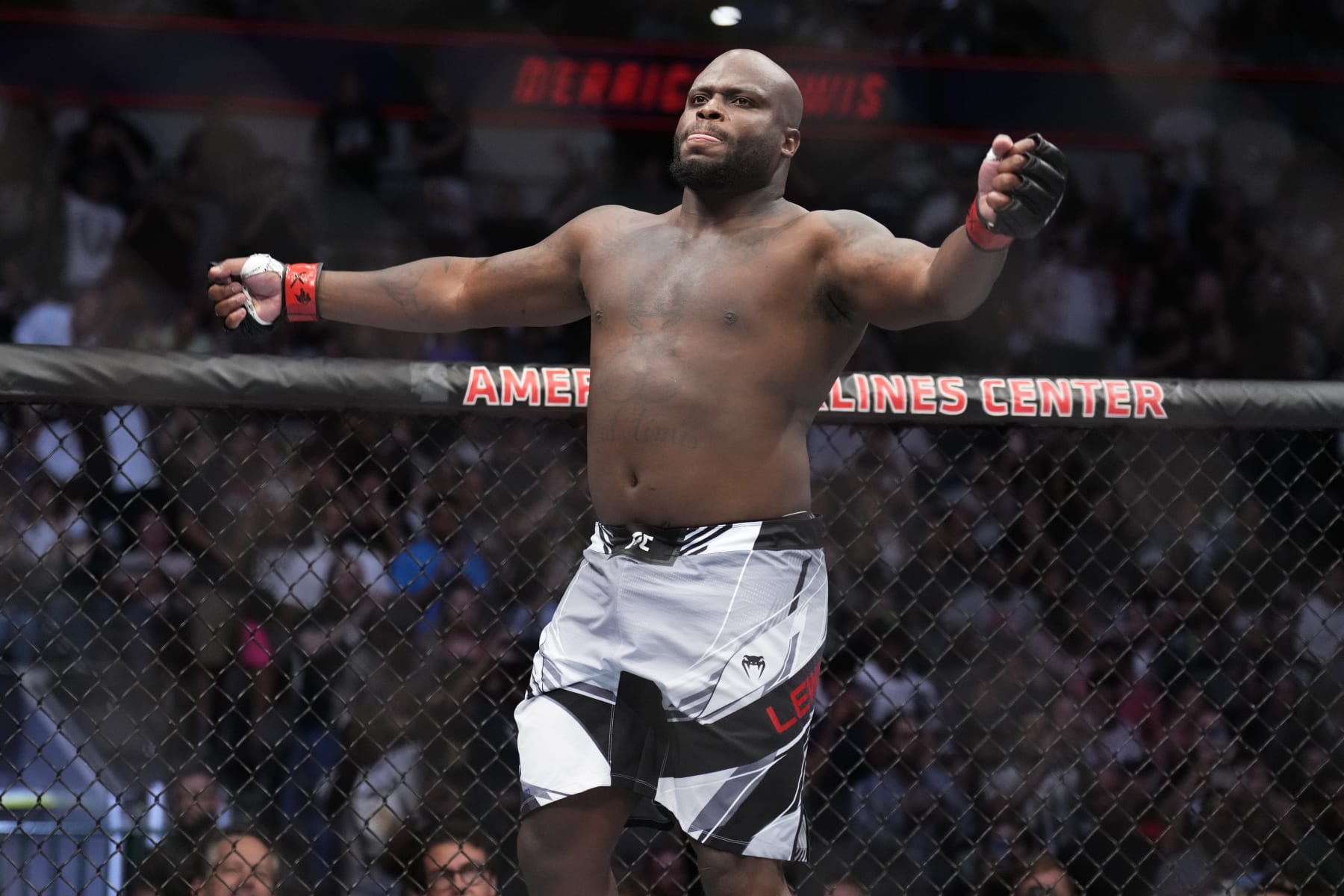 Derrick Lewis is a tricky opponent. 