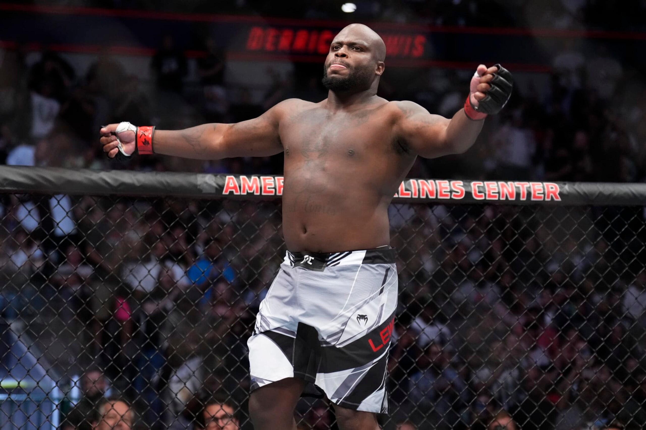 Derrick Lewis is a tricky opponent. 