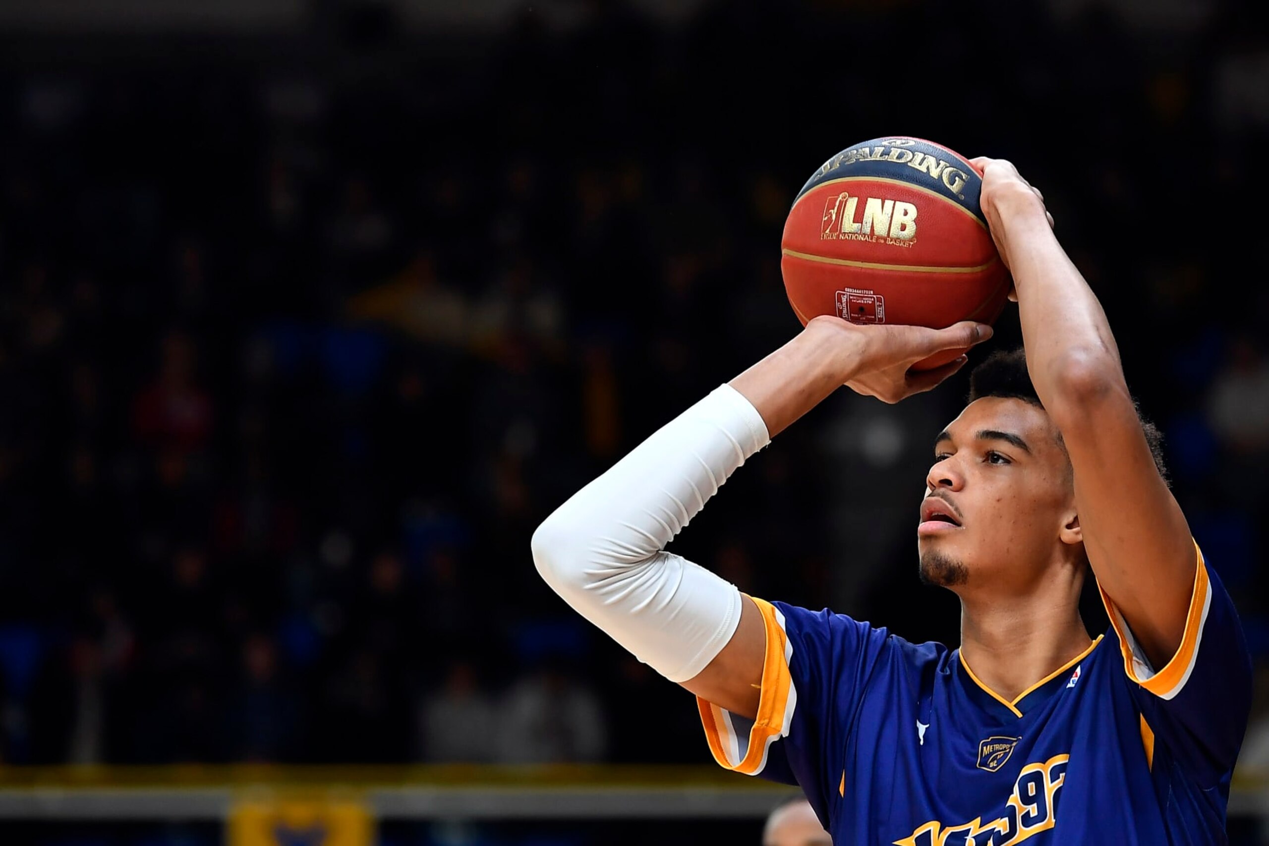 LEVALLOIS-PERRET, FRANCE - JANUARY 27: Victor Wembanyama of Metropolitans 92 takes a shoot during warmup before the Betclic Elite match between Metropolitans 92 and Roanne at Salle Marcel Cerdan on January 27, 2023 in Levallois-Perret, France. (Photo by Aurelien Meunier/Getty Images)