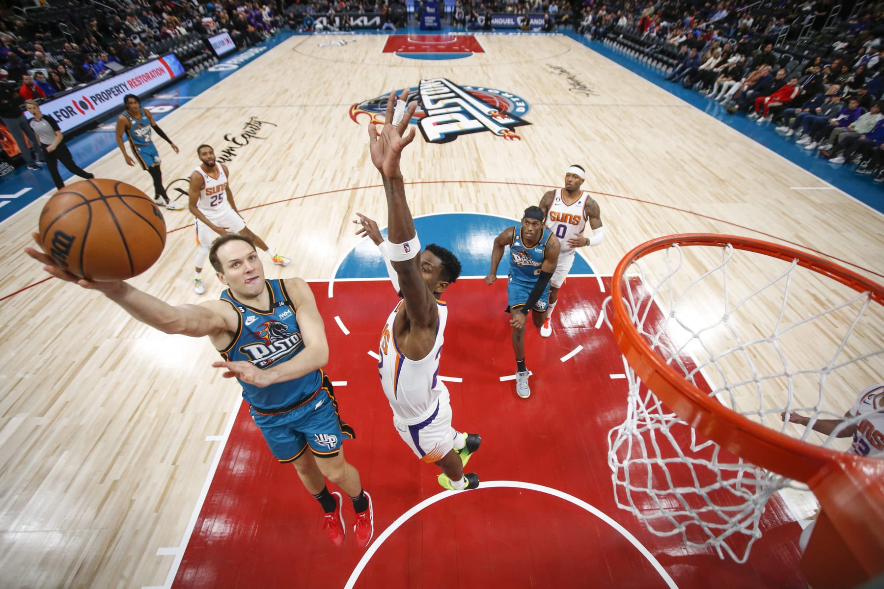 DETROIT, MI - FEBUARY 4:  Bojan Bogdanovic #44 of the Detroit Pistons goes to the basket during the game on Febuary 4, 2023 at Little Caesars Arena in Detroit, Michigan. NOTE TO USER: User expressly acknowledges and agrees that, by downloading and/or using this photograph, User is consenting to the terms and conditions of the Getty Images License Agreement. Mandatory Copyright Notice: Copyright 2023 NBAE (Photo by Brian Sevald/NBAE via Getty Images)