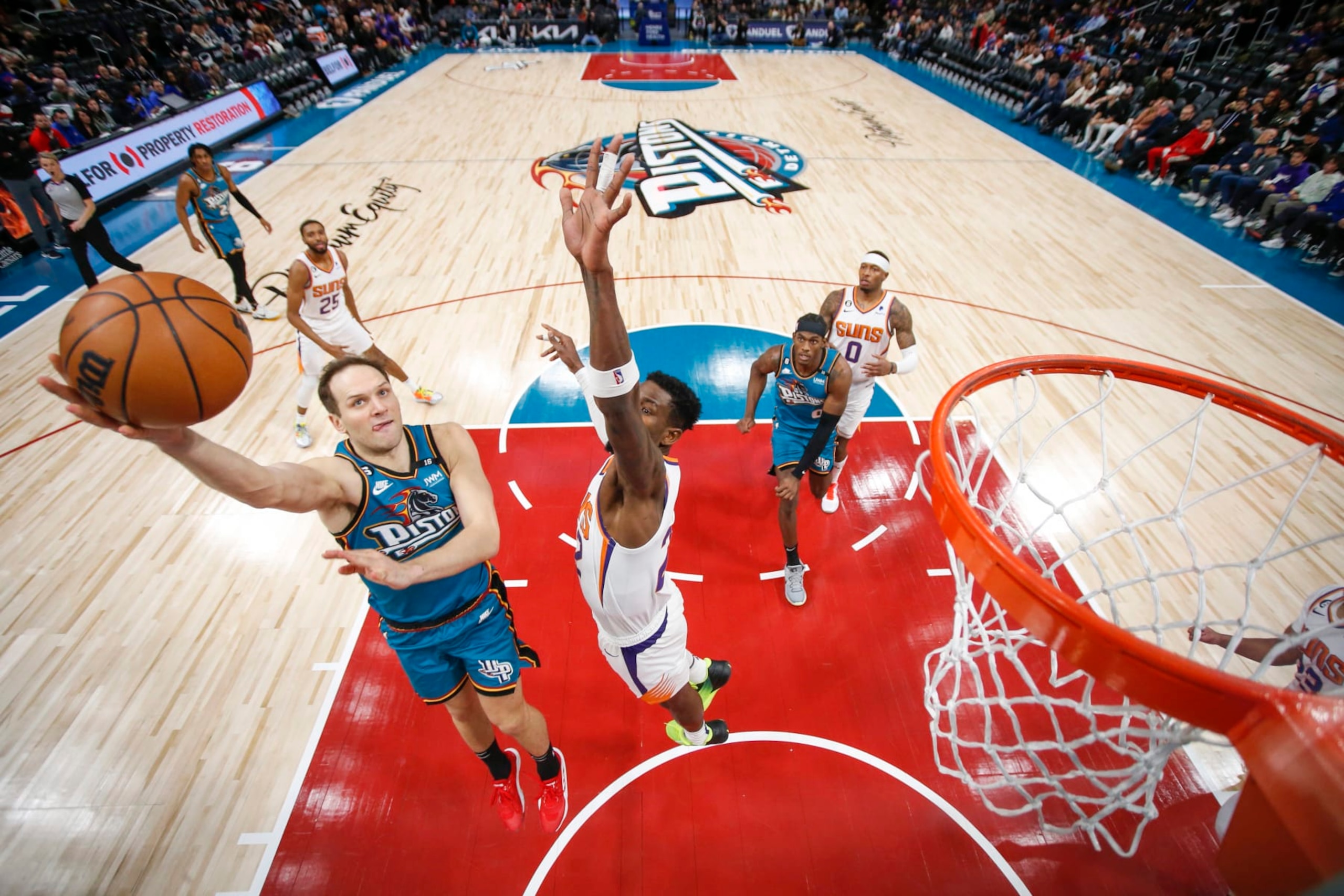 DETROIT, MI - FEBUARY 4:  Bojan Bogdanovic #44 of the Detroit Pistons goes to the basket during the game on Febuary 4, 2023 at Little Caesars Arena in Detroit, Michigan. NOTE TO USER: User expressly acknowledges and agrees that, by downloading and/or using this photograph, User is consenting to the terms and conditions of the Getty Images License Agreement. Mandatory Copyright Notice: Copyright 2023 NBAE (Photo by Brian Sevald/NBAE via Getty Images)