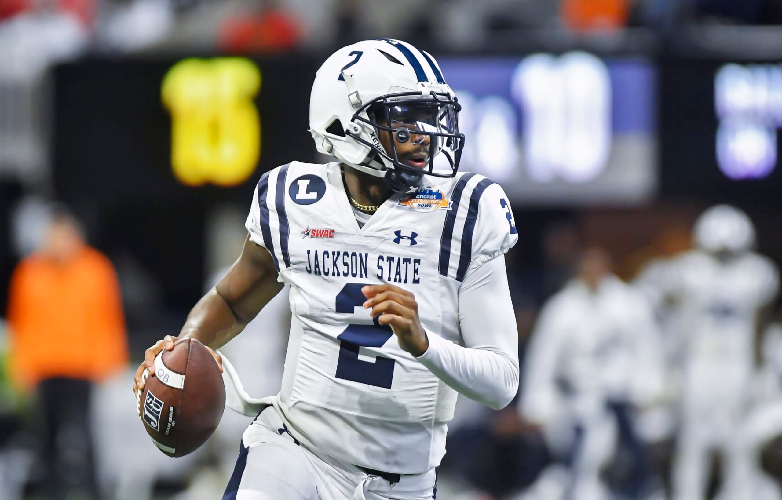 ATLANTA, GA - DECEMBER 17: Jackson State Tigers quarterback Shedeur Sanders examines the field during the third quarter of the college football Cricket Celebration Bowl between the North Carolina Central Eagles and Jackson State Tigers on Saturday, December 17, 2022 at Mercedes-Benz Stadium in Atlanta, GA. (Photo by Austin McAfee/Icon Sportswire via Getty Images) ATLANTA, GA - DECEMBER 17: Jackson State Tigers quarterback Shedeur Sanders examines the field during the third quarter of the college football Cricket Celebration Bowl between the North Carolina Central Eagles and Jackson State Tigers on Saturday, December 17, 2022 at Mercedes-Benz Stadium in Atlanta, GA. (Photo by Austin McAfee/Icon Sportswire via Getty Images)