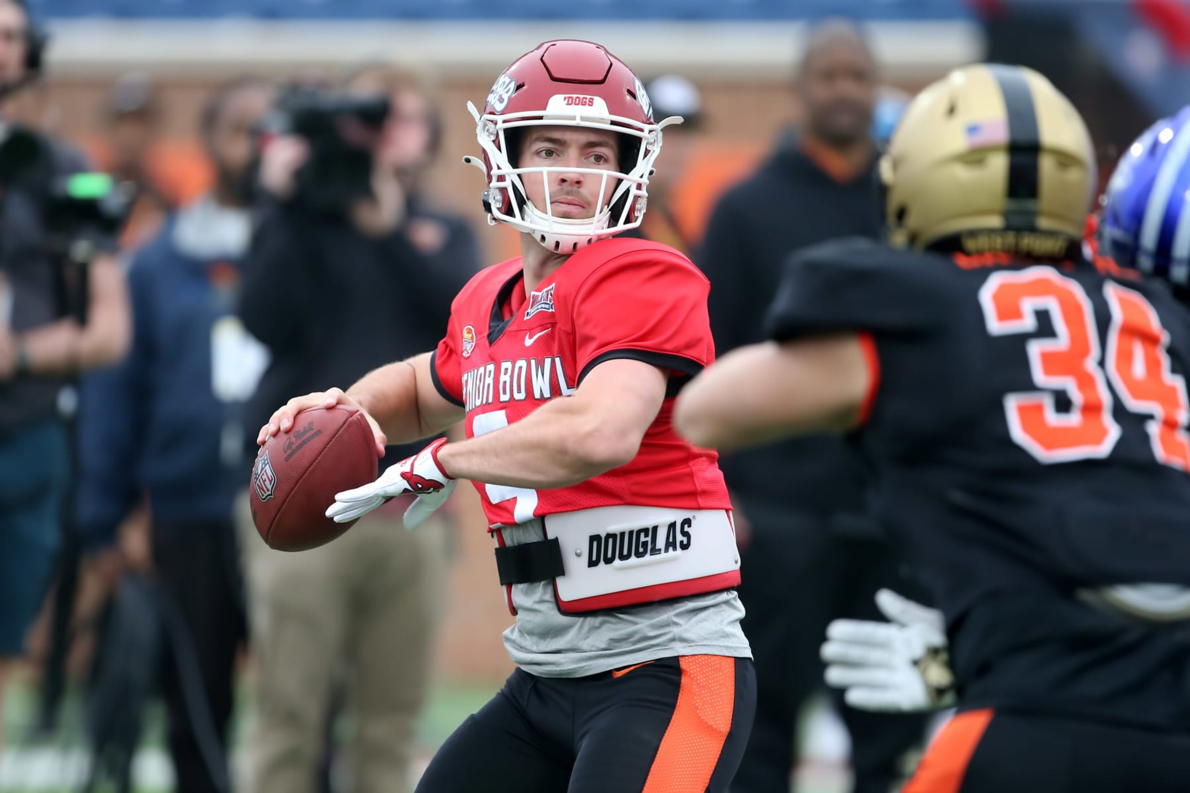 MOBILE, AL - FEBRUARY 02: National quarterback Jake Haener of Fresno State (9) during the Reese's Senior Bowl team practice session on February 2, 2023 at Hancock Whitney Stadium in Mobile, Alabama. (Photo by Michael Wade/Icon Sportswire via Getty Images) MOBILE, AL - FEBRUARY 02: National quarterback Jake Haener of Fresno State (9) during the Reese's Senior Bowl team practice session on February 2, 2023 at Hancock Whitney Stadium in Mobile, Alabama. (Photo by Michael Wade/Icon Sportswire via Getty Images)