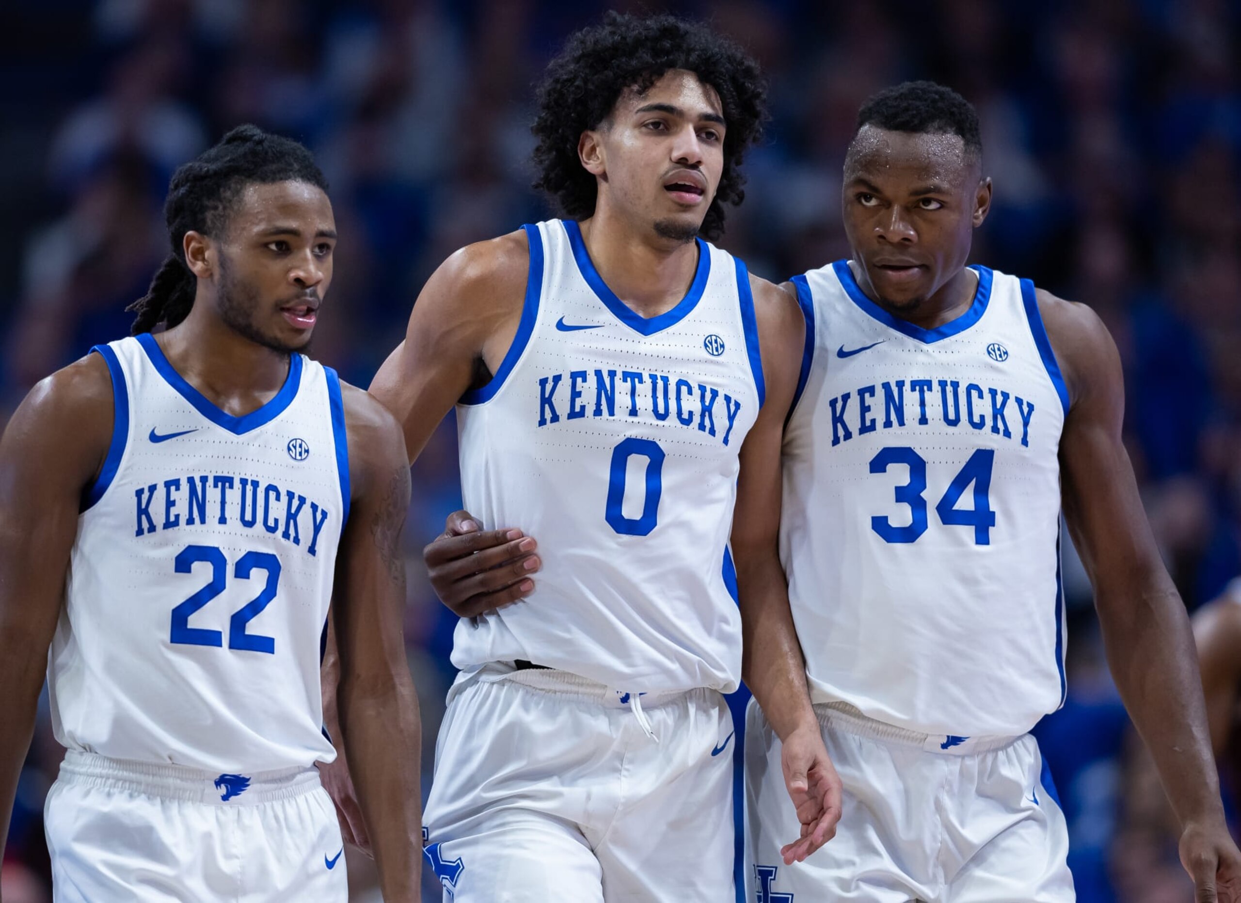 Kentucky's Cason Wallace (22), Jacob Toppin (0) and Oscar Tshiebwe (34)