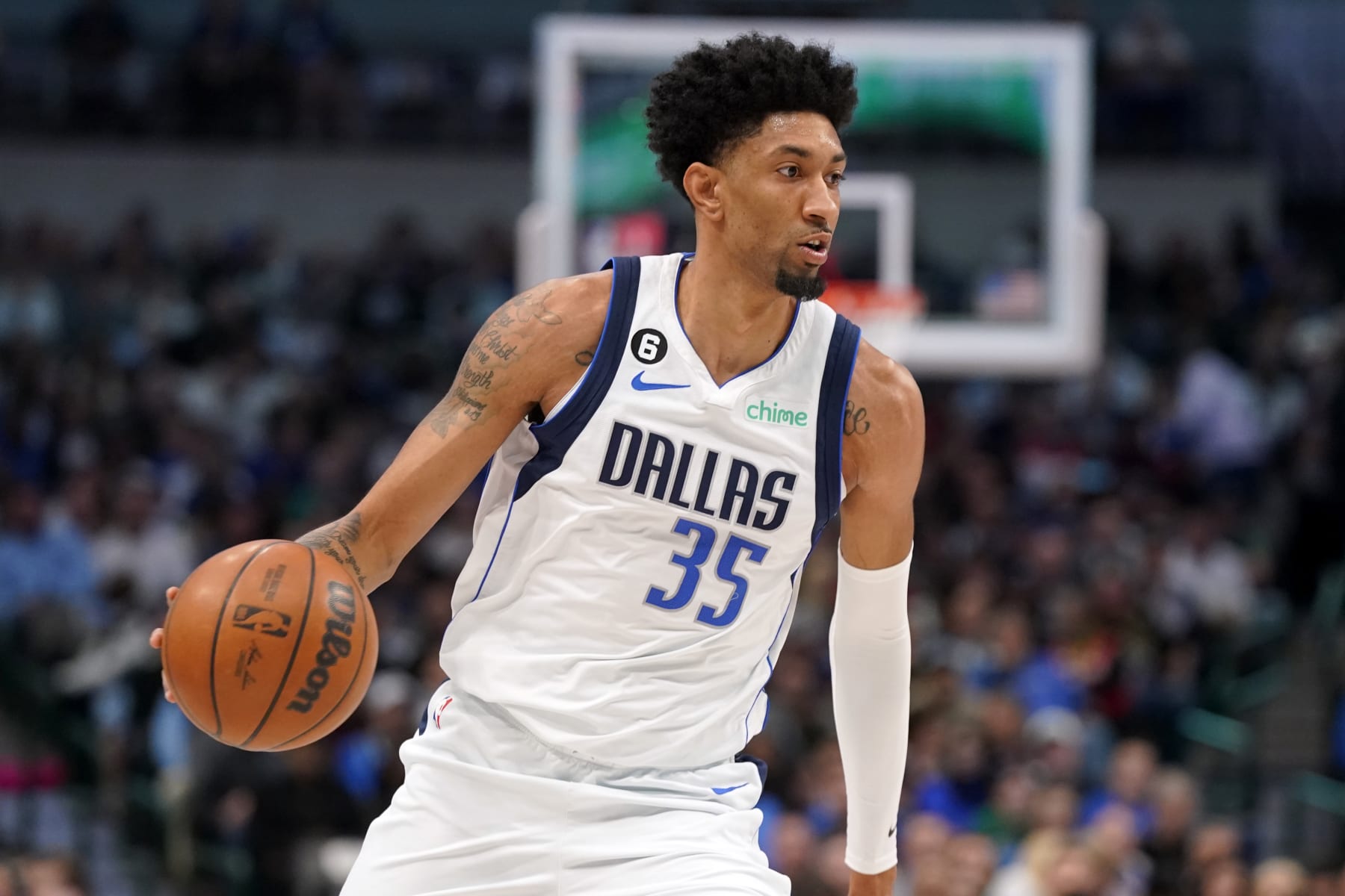 DALLAS, TEXAS - JANUARY 07: Christian Wood #35 of the Dallas Mavericks controls the ball during the first half against the New Orleans Pelicans at American Airlines Center on January 07, 2023 in Dallas, Texas. NOTE TO USER: User expressly acknowledges and agrees that, by downloading and or using this photograph, User is consenting to the terms and conditions of the Getty Images License Agreement. (Photo by Sam Hodde/Getty Images)