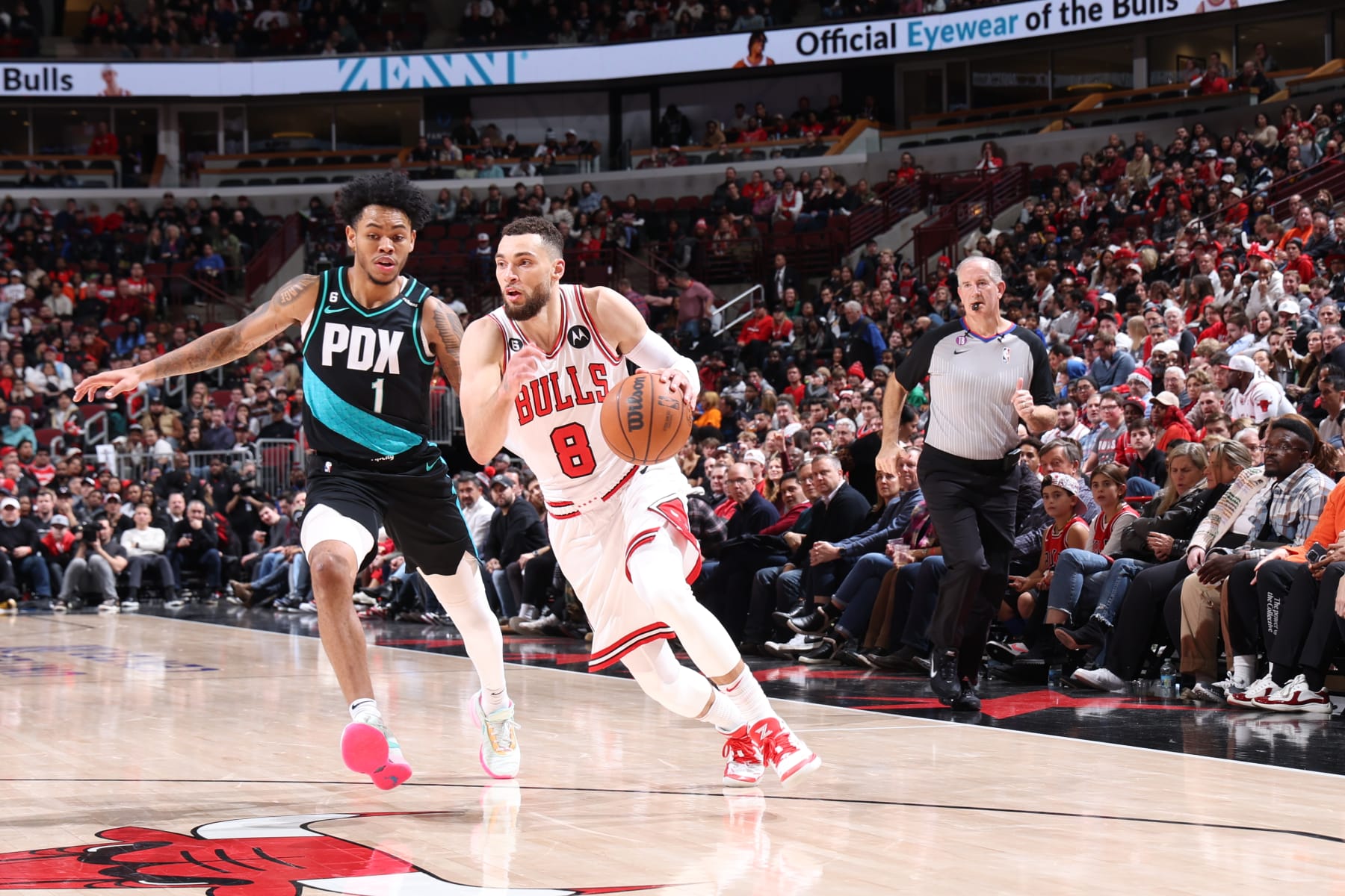 CHICAGO, IL - FEBRUARY 4: Zach LaVine #8 of the Chicago Bulls drives to the basket during the game against the Portland Trail Blazers on February 4, 2023 at United Center in Chicago, Illinois. NOTE TO USER: User expressly acknowledges and agrees that, by downloading and or using this photograph, User is consenting to the terms and conditions of the Getty Images License Agreement. Mandatory Copyright Notice: Copyright 2023 NBAE (Photo by Jeff Haynes/NBAE via Getty Images)