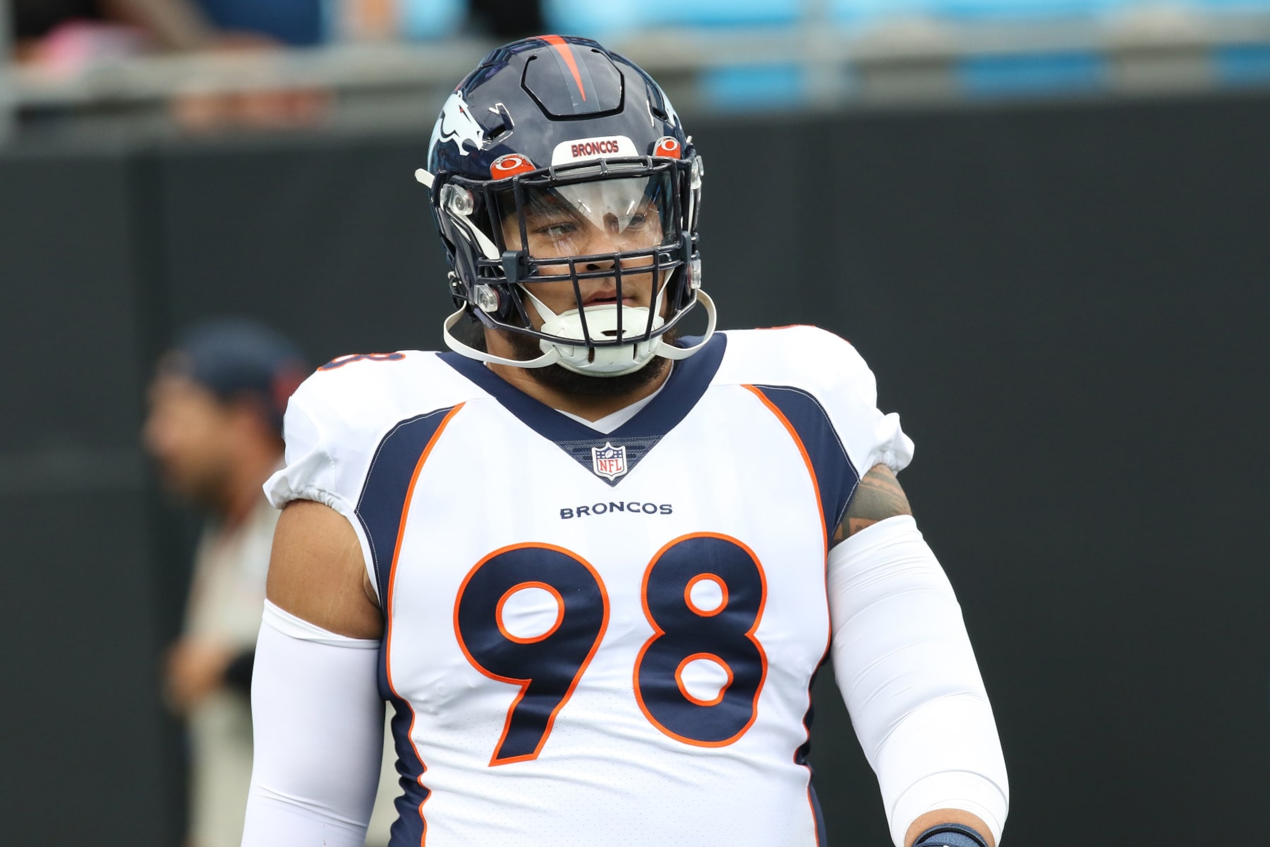 CHARLOTTE, NC - NOVEMBER 27: Denver Broncos nose tackle Mike Purcell (98) during an NFL football game between the Denver Broncos and the Carolina Panthers on November 27, 2022, at Bank of America Stadium in Charlotte, N.C. (Photo by John Byrum/Icon Sportswire via Getty Images)