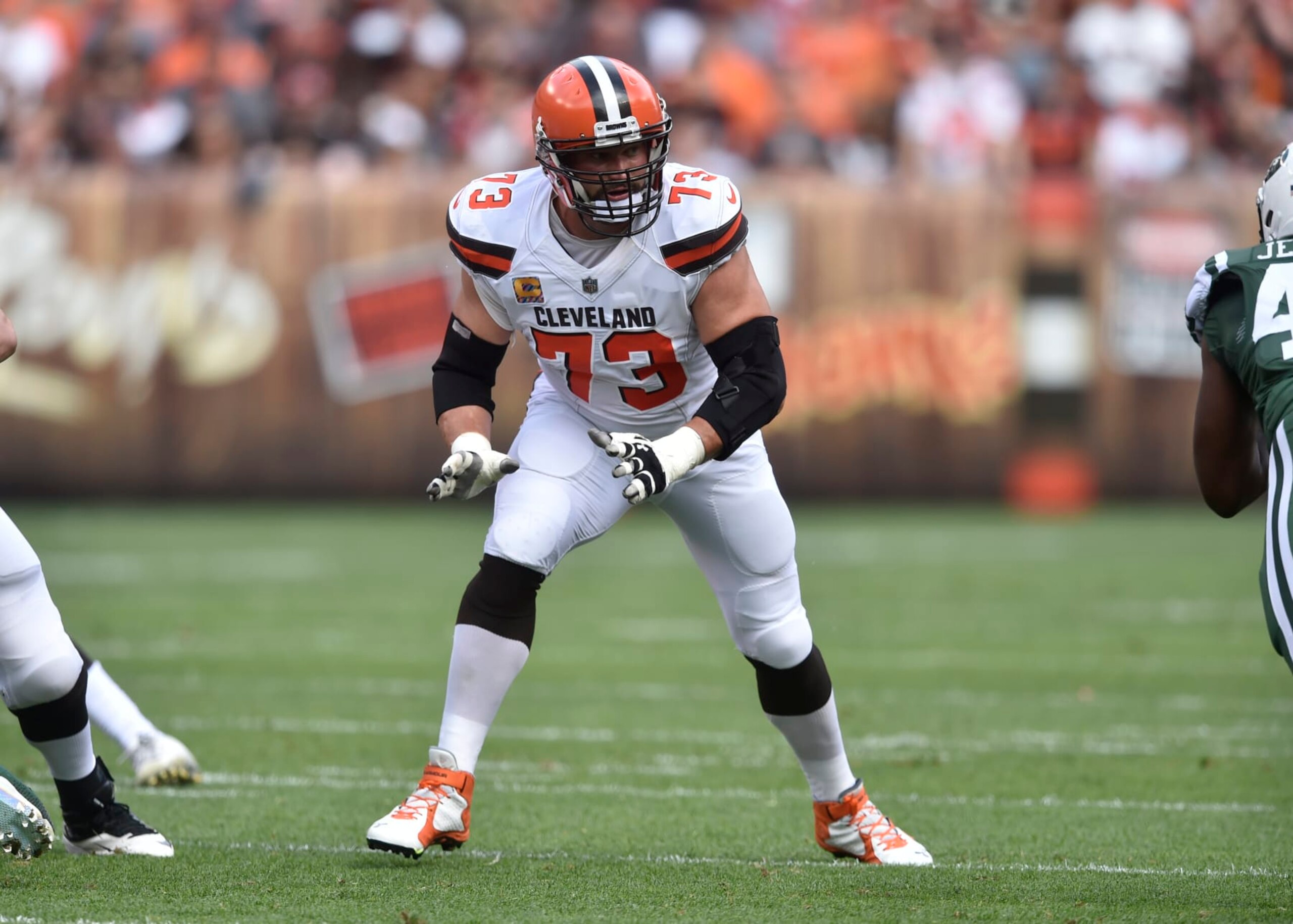 Cleveland Browns offensive tackle Joe Thomas (73) blocks during an NFL football game against the New York Jets, Sunday, Oct. 8, 2017, in Cleveland. The Jets won 17-14. (AP Photo/David Richard)