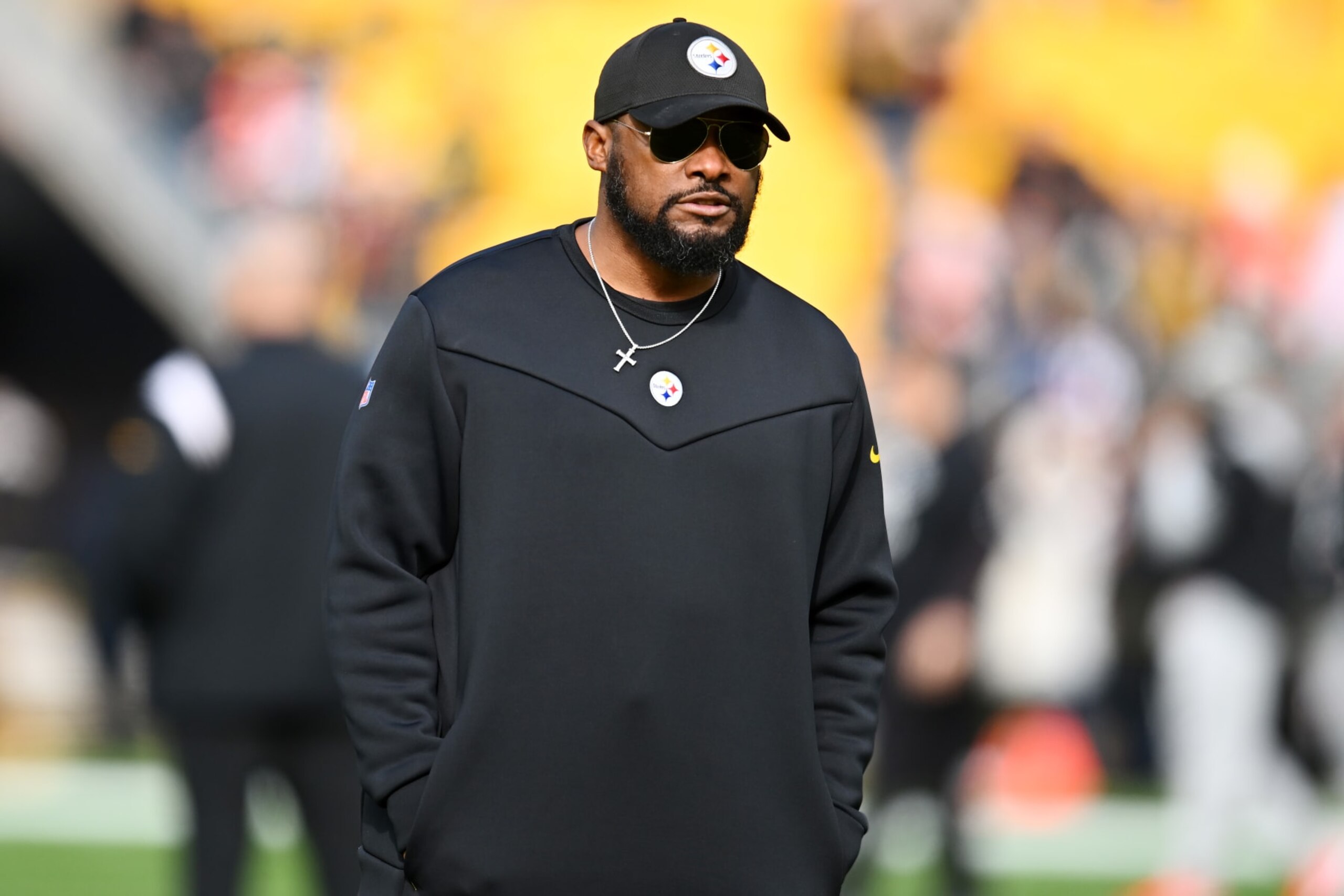 PITTSBURGH, PENNSYLVANIA - JANUARY 08: Head coach Mike Tomlin of the Pittsburgh Steelers looks on before the game against the Cleveland Browns at Acrisure Stadium on January 08, 2023 in Pittsburgh, Pennsylvania. (Photo by Joe Sargent/Getty Images) PITTSBURGH, PENNSYLVANIA - JANUARY 08: Head coach Mike Tomlin of the Pittsburgh Steelers looks on before the game against the Cleveland Browns at Acrisure Stadium on January 08, 2023 in Pittsburgh, Pennsylvania. (Photo by Joe Sargent/Getty Images)