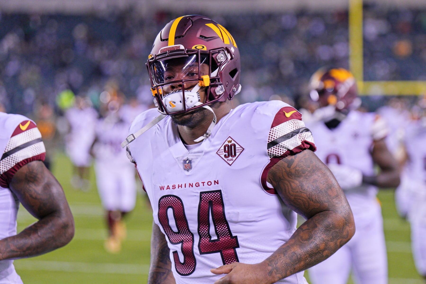 PHILADELPHIA, PA - NOVEMBER 14: Washington Commanders defensive tackle Daron Payne (94) warms up during the game between the Washington Commanders and the Philadelphia Eagles on November 14, 2022 at Lincoln Financial Field  in Philadelphia, PA. (Photo by Andy Lewis/Icon Sportswire via Getty Images)