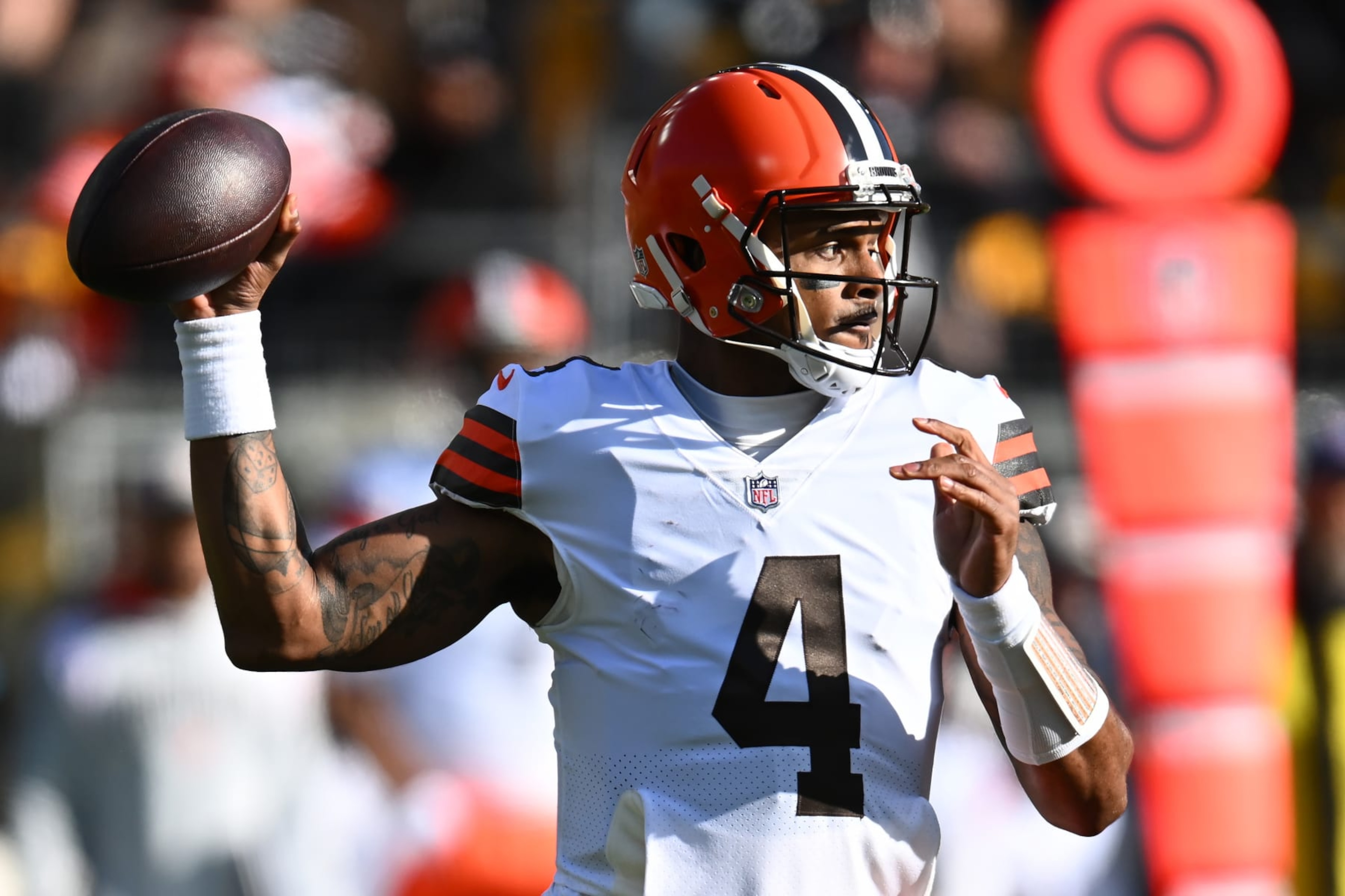 PITTSBURGH, PENNSYLVANIA - JANUARY 08: Deshaun Watson #4 of the Cleveland Browns throws the ball during the game against the Pittsburgh Steelers at Acrisure Stadium on January 08, 2023 in Pittsburgh, Pennsylvania. (Photo by Joe Sargent/Getty Images) PITTSBURGH, PENNSYLVANIA - JANUARY 08: Deshaun Watson #4 of the Cleveland Browns throws the ball during the game against the Pittsburgh Steelers at Acrisure Stadium on January 08, 2023 in Pittsburgh, Pennsylvania. (Photo by Joe Sargent/Getty Images)