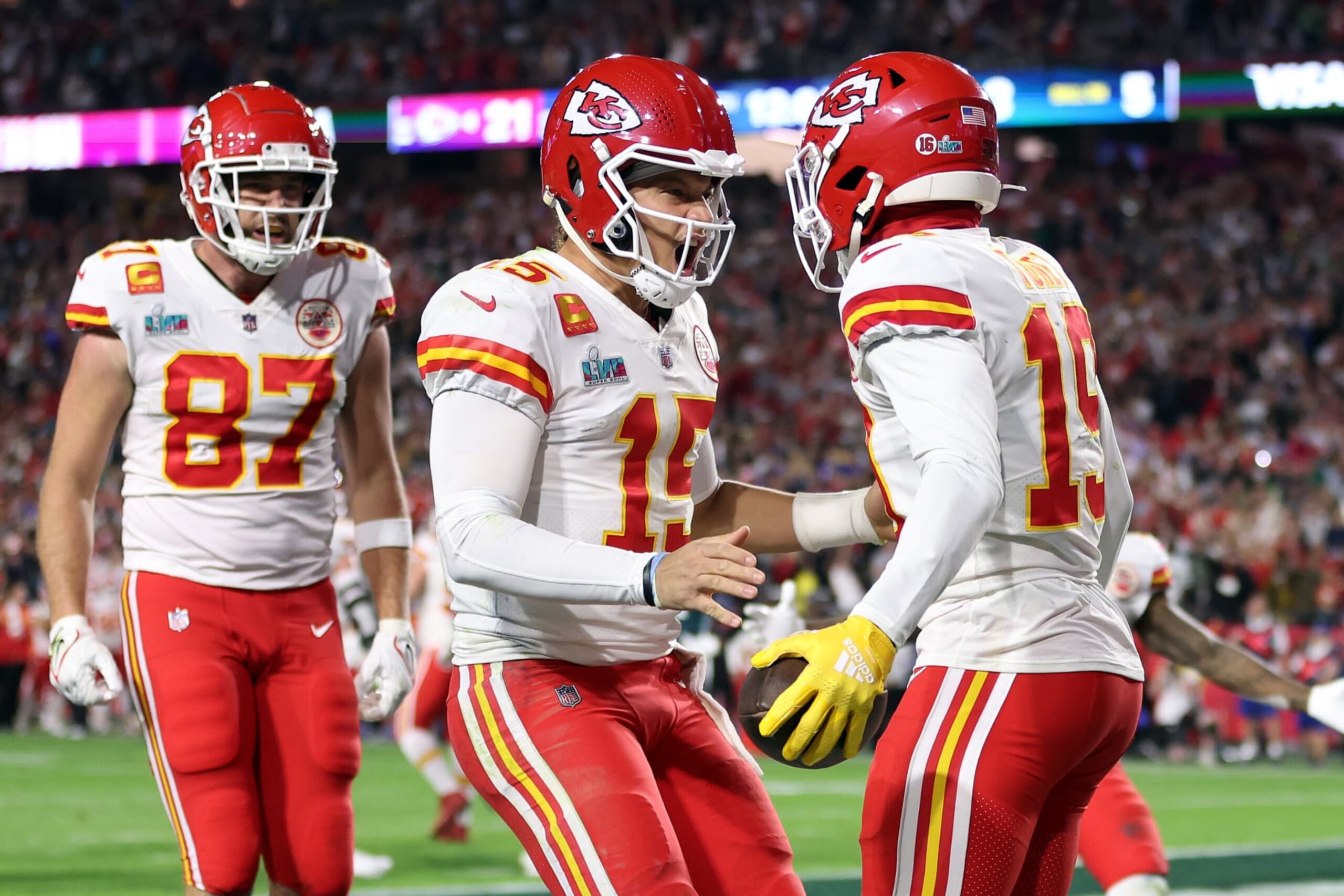 GLENDALE, ARIZONA - FEBRUARY 12: Kadarius Toney #19 of the Kansas City Chiefs celebrates with Patrick Mahomes #15 of the Kansas City Chiefs after a five yard touchdown reception against the Philadelphia Eagles during the fourth quarter in Super Bowl LVII at State Farm Stadium on February 12, 2023 in Glendale, Arizona. (Photo by Gregory Shamus/Getty Images)