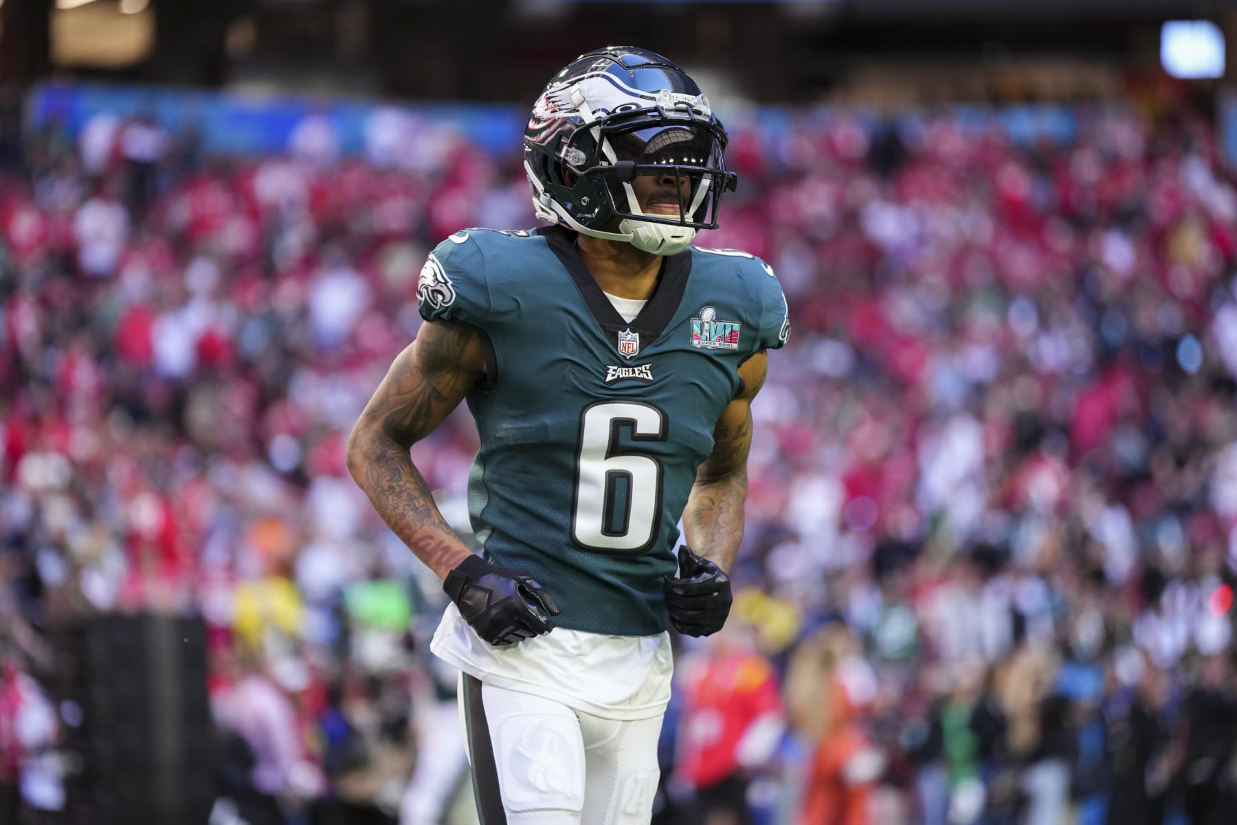 GLENDALE, AZ - FEBRUARY 12: DeVonta Smith #6 of the Philadelphia Eagles warms up against the Kansas City Chiefs prior to Super Bowl LVII at State Farm Stadium on February 12, 2023 in Glendale, Arizona. (Photo by Cooper Neill/Getty Images)